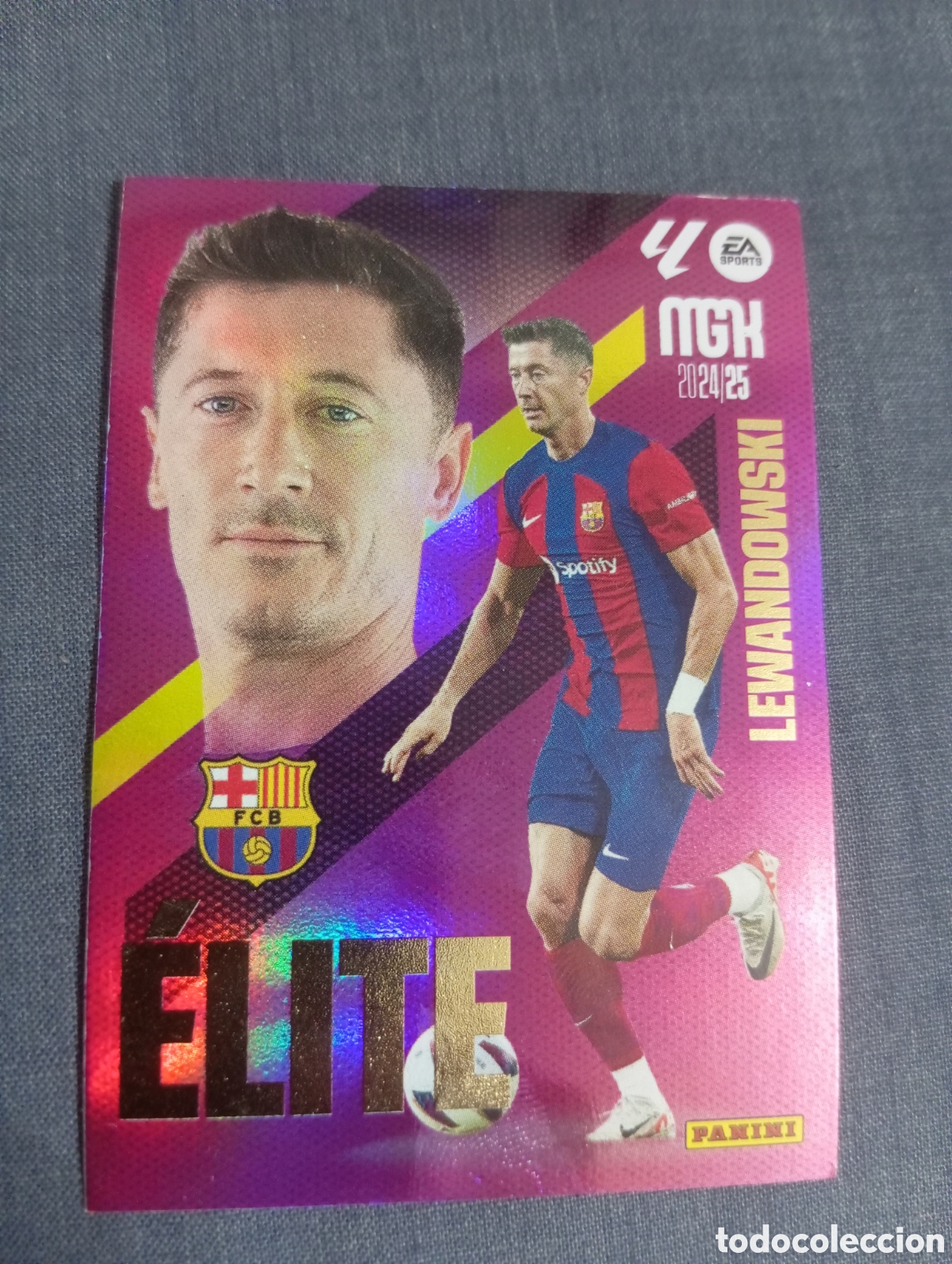Football Stickers: Lewandowski Barcelona &Eacute;LITE n&deg;8 / PANINI MEGACRACKS 2024/2025