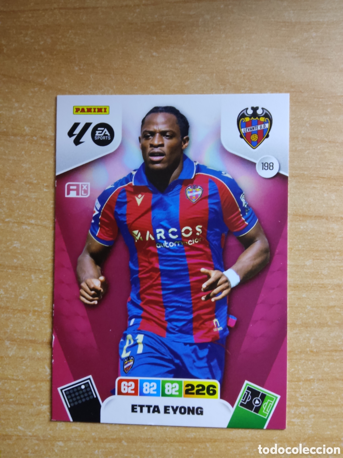 Football Stickers: 198 ETTA EYONG LEVANTE ADRENALYN XL LIGA 2025 2026