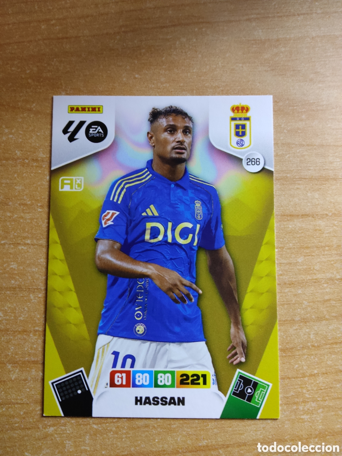Cromos de f&uacute;tbol: 266 HASSAN REAL OVIEDO ADRENALYN XL LIGA 2025 2026