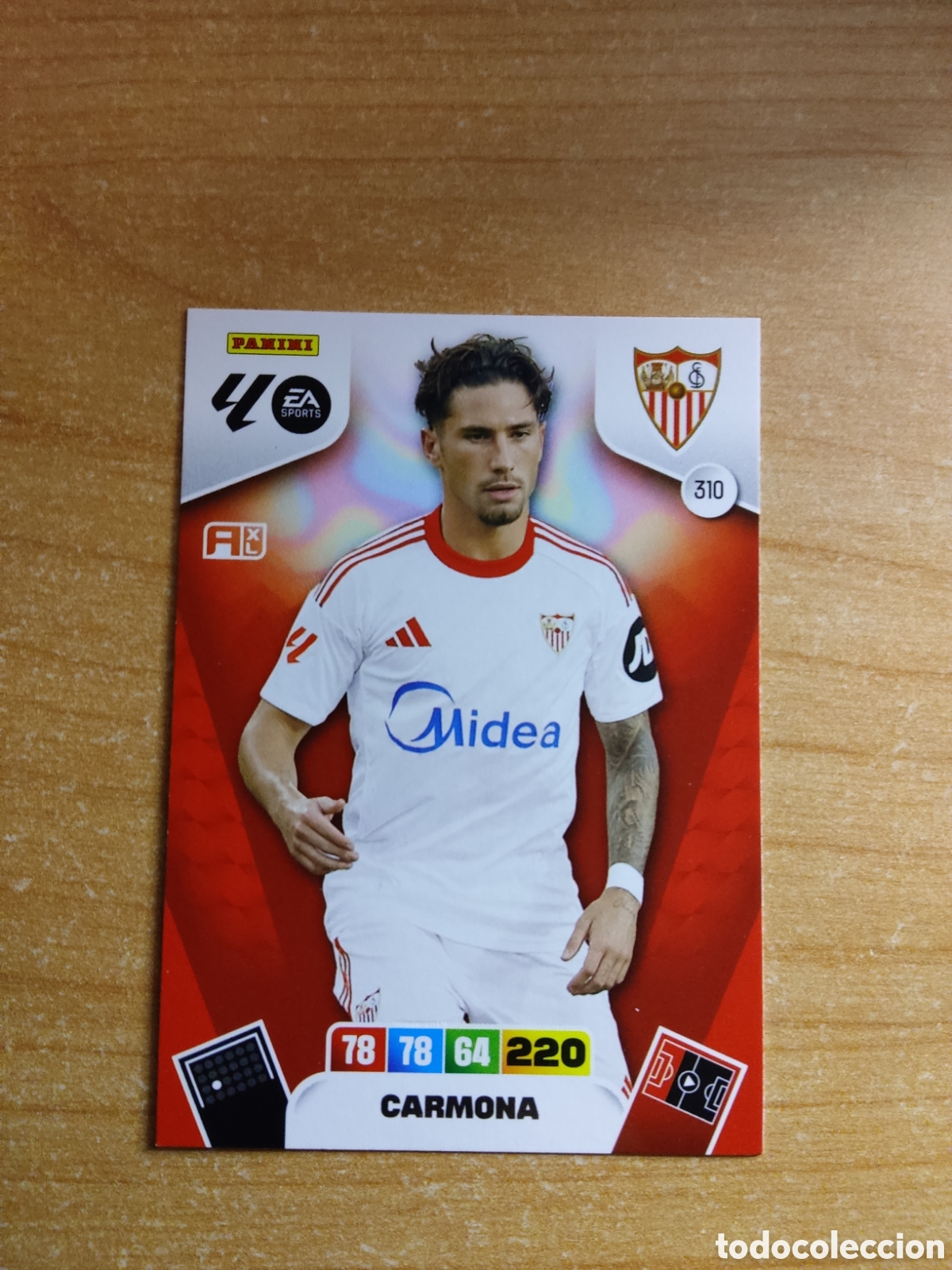 Cromos de f&uacute;tbol: 310 CARMONA SEVILLA ADRENALYN XL LIGA 2025 2026