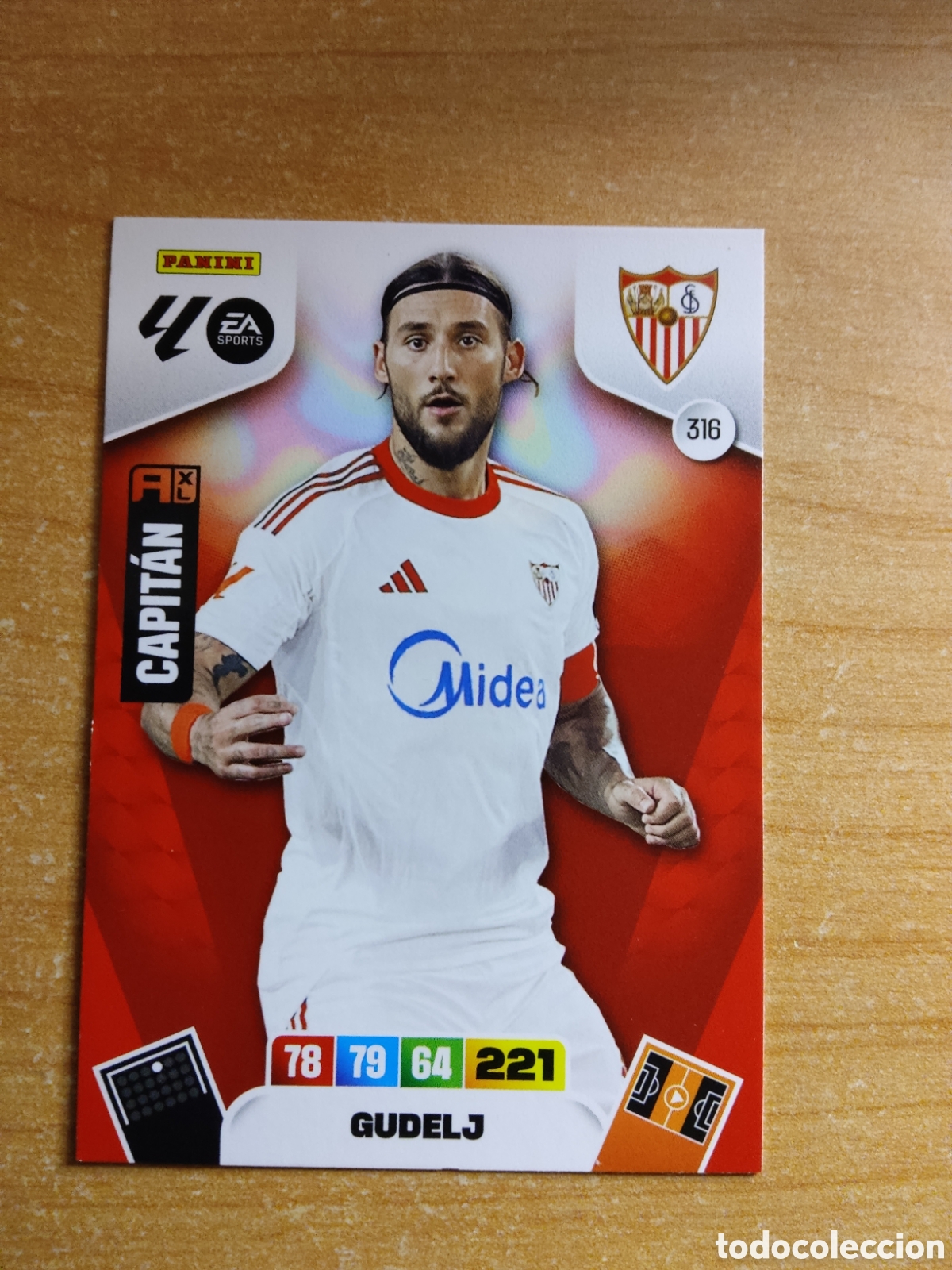 Fu&szlig;ball-Sticker: 316 GUDELJ SEVILLA ADRENALYN XL LIGA 2025 2026