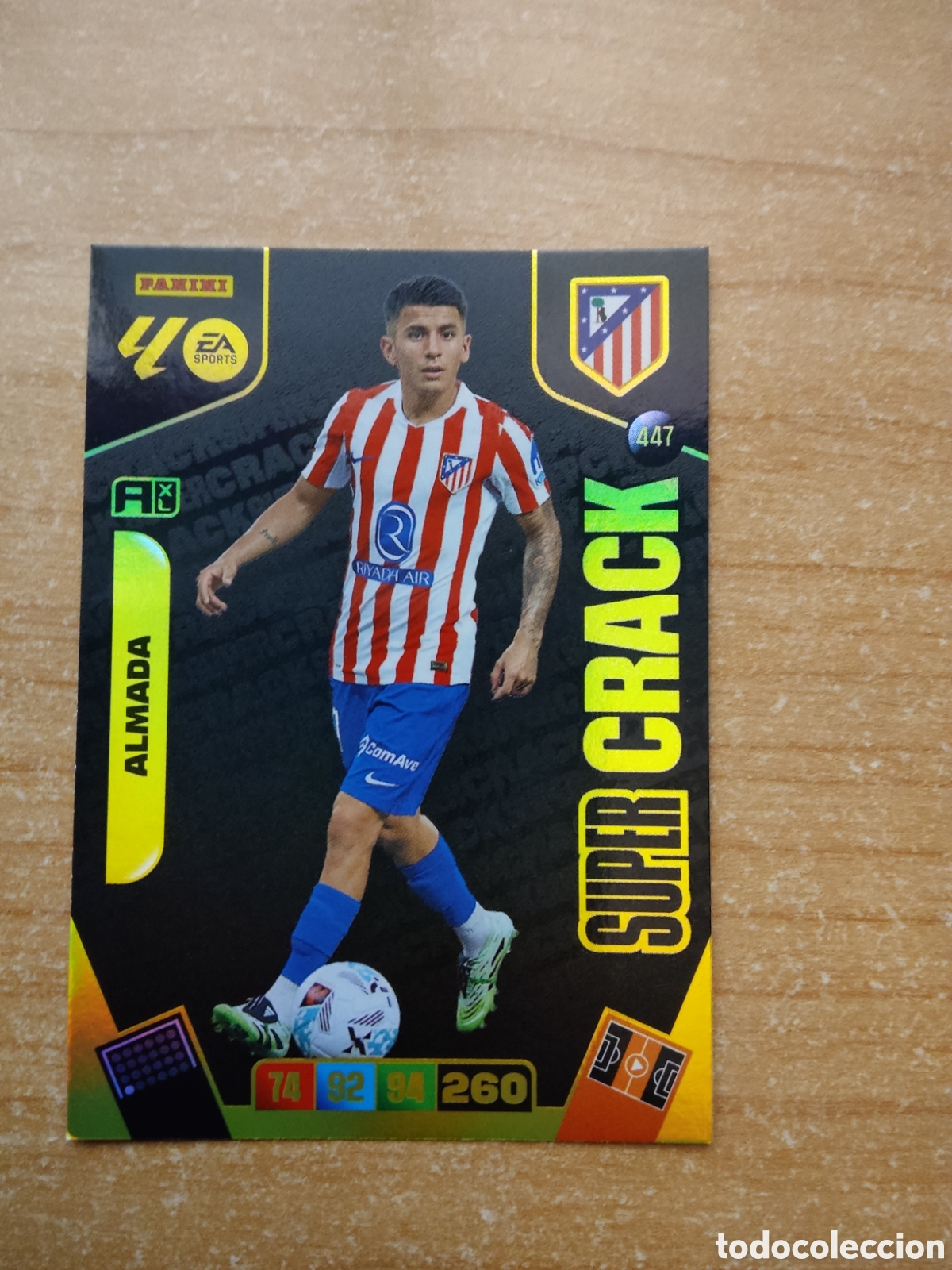 Cromos de f&uacute;tbol: 447 ALMADA SUPER CRACK ATLETICO MADRID ADRENALYN XL LIGA 2025 2026