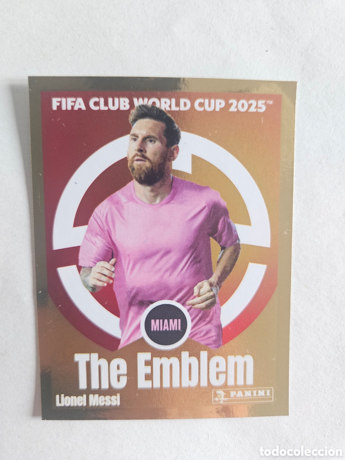 Cromos de f&uacute;tbol: N&deg;59 LIONEL MESSI THE EMBLEM INTER MIAMI FIFA CLUB WORLD CUP 2025 PANINI. NUEVO