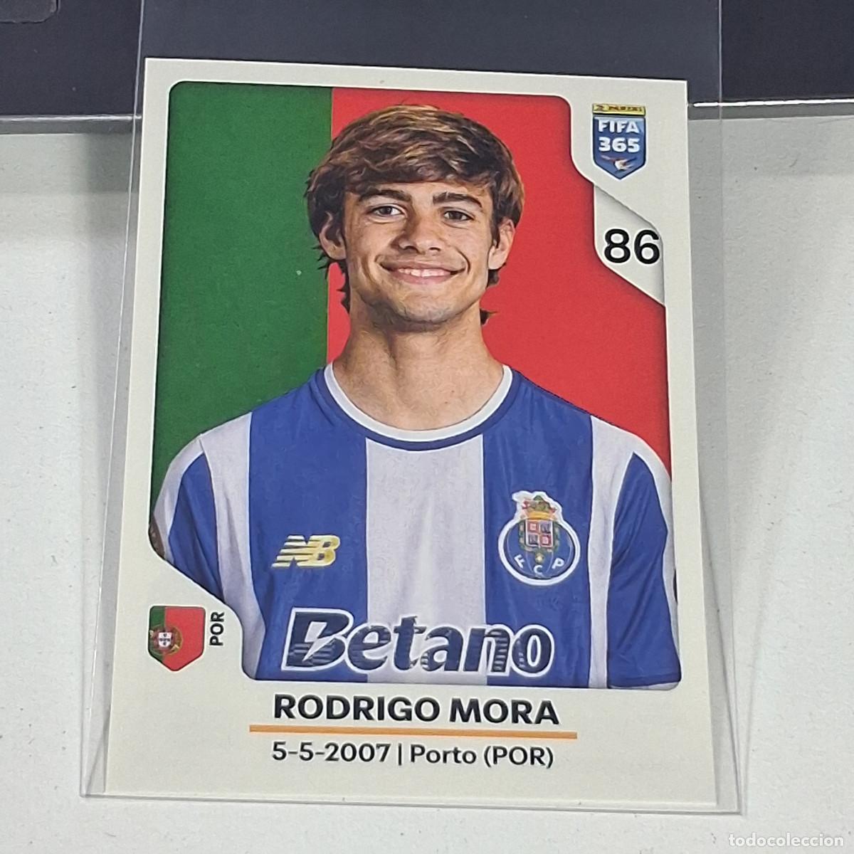 Cromos de f&uacute;tbol: B36 397 RODRIGO MORA PORTO FCP FUTBOL PANINI FIFA 365 2026 26 STICKER GOLDEN