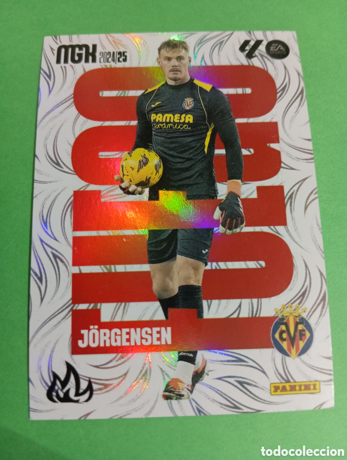 Cromos de f&uacute;tbol: J&ouml;rgensen Villarreal FUEGO n&deg;383 / PANINI MEGACRACKS 2024/2025