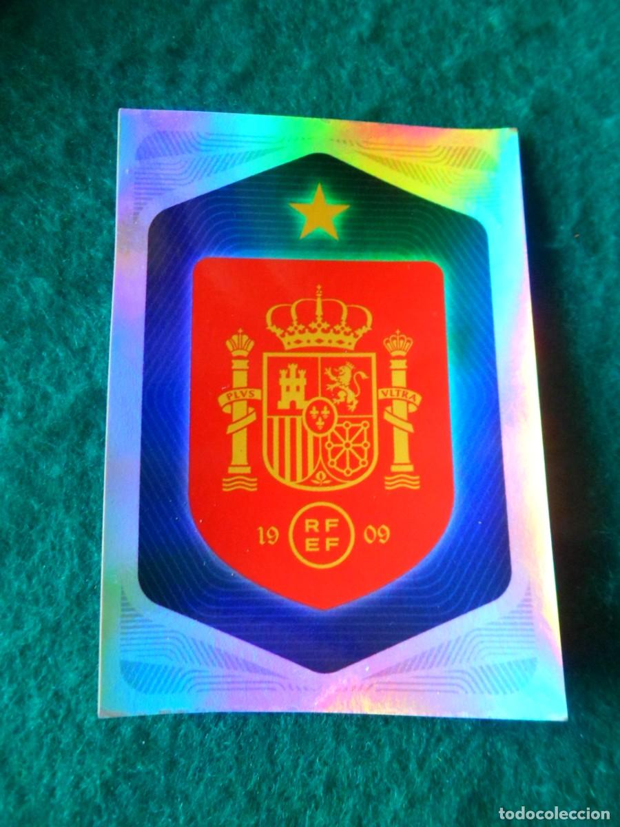 Cromos de f&uacute;tbol: CROMO ESPA&Ntilde;A 2026. CARREFOUR-PANINI. ESCUDO. 1