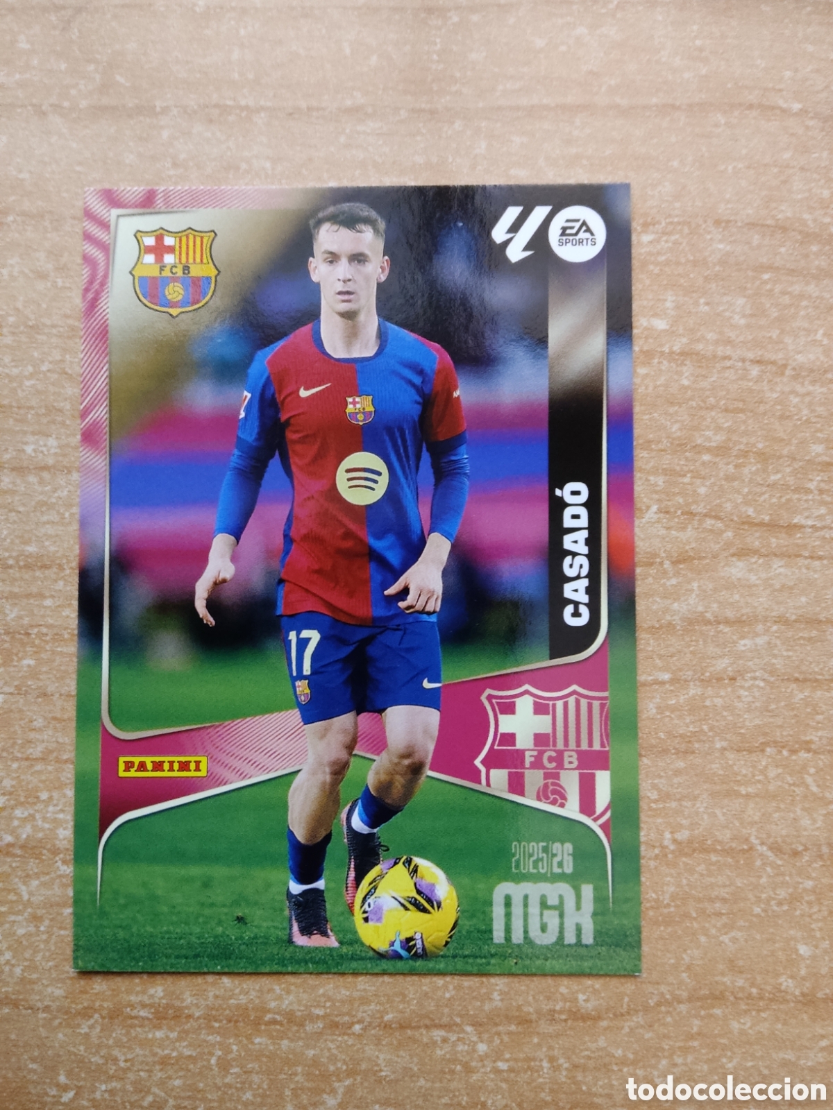 Cartes &agrave; collectionner de Football: 82 MARC CASADO BARCELONA MEGACRACKS 2025 2026