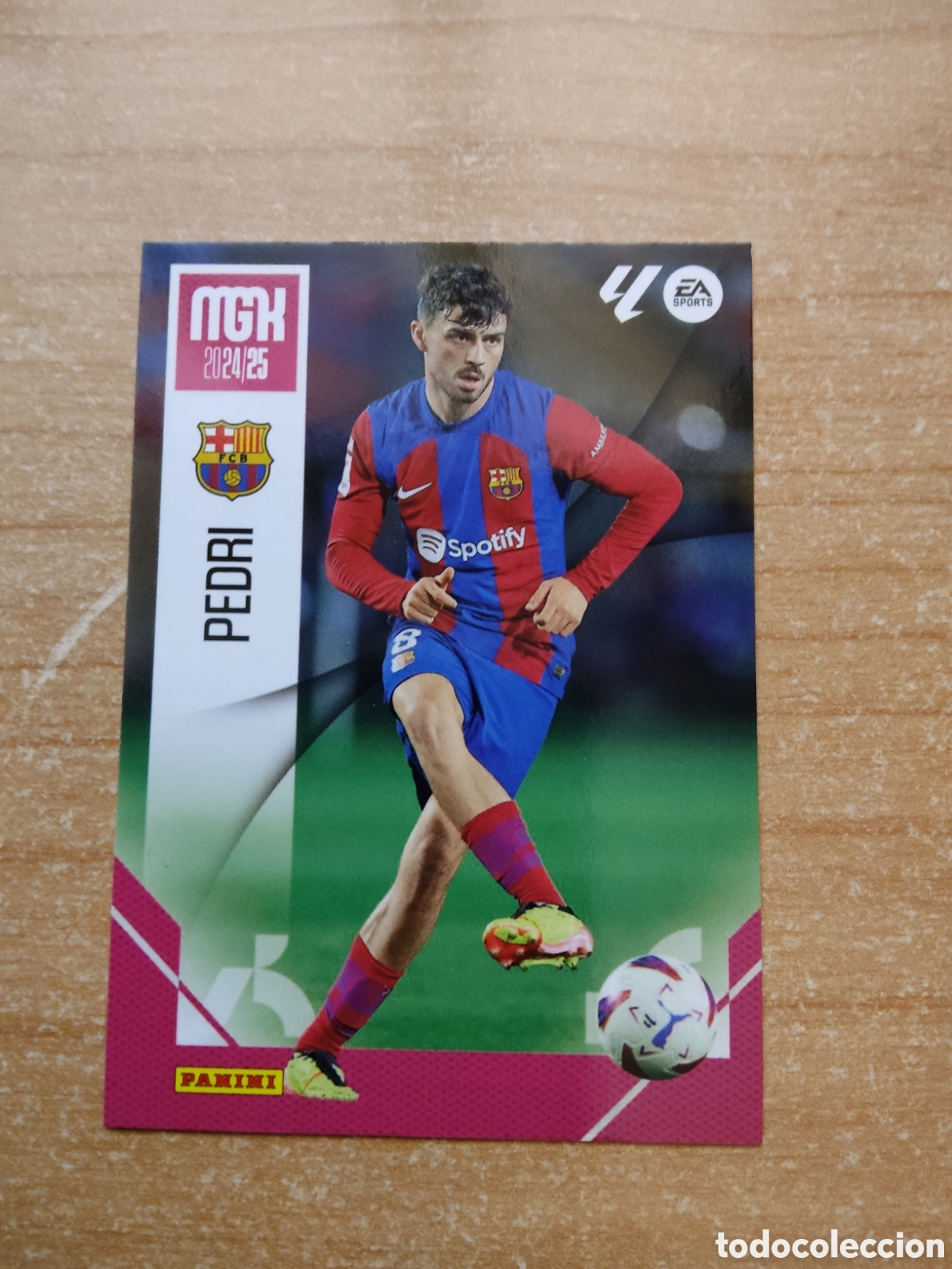 Football Stickers: 85 PEDRI BARCELONA MEGACRACKS 2024 2025