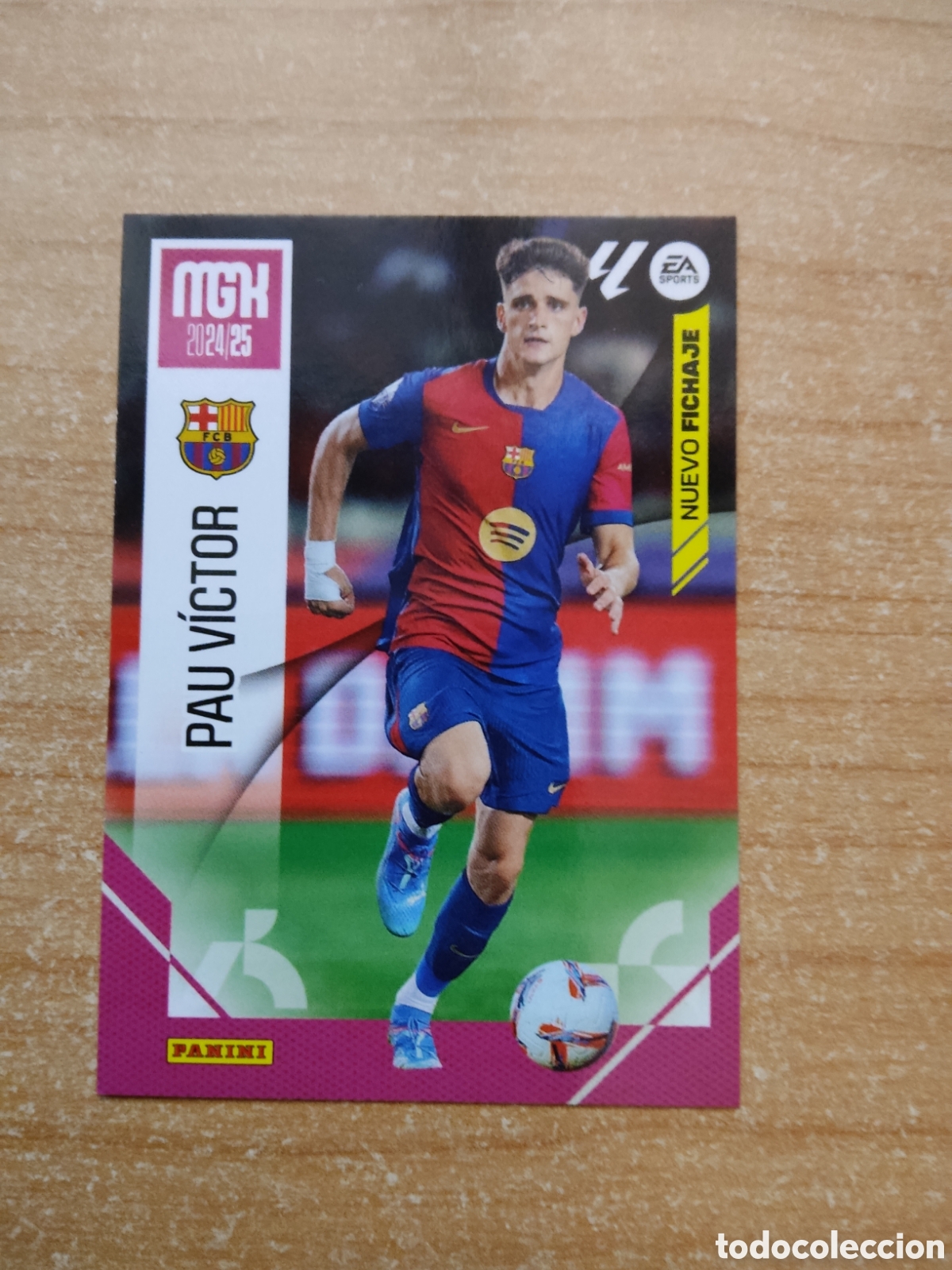 Football Stickers: 455 PAU VICTOR NUEVO FICHAJE BARCELONA MEGACRACKS 2024 2025