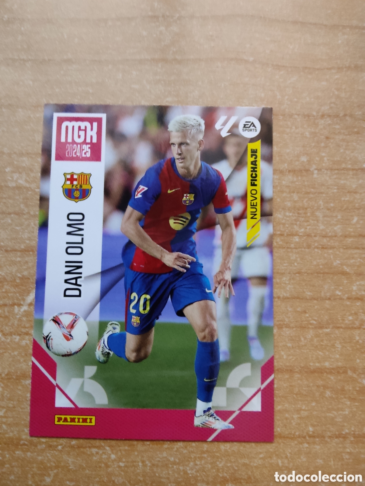 Cromos de f&uacute;tbol: 495 DANI OLMO NUEVO FICHAJE BARCELONA MEGACRACKS 2024 2025