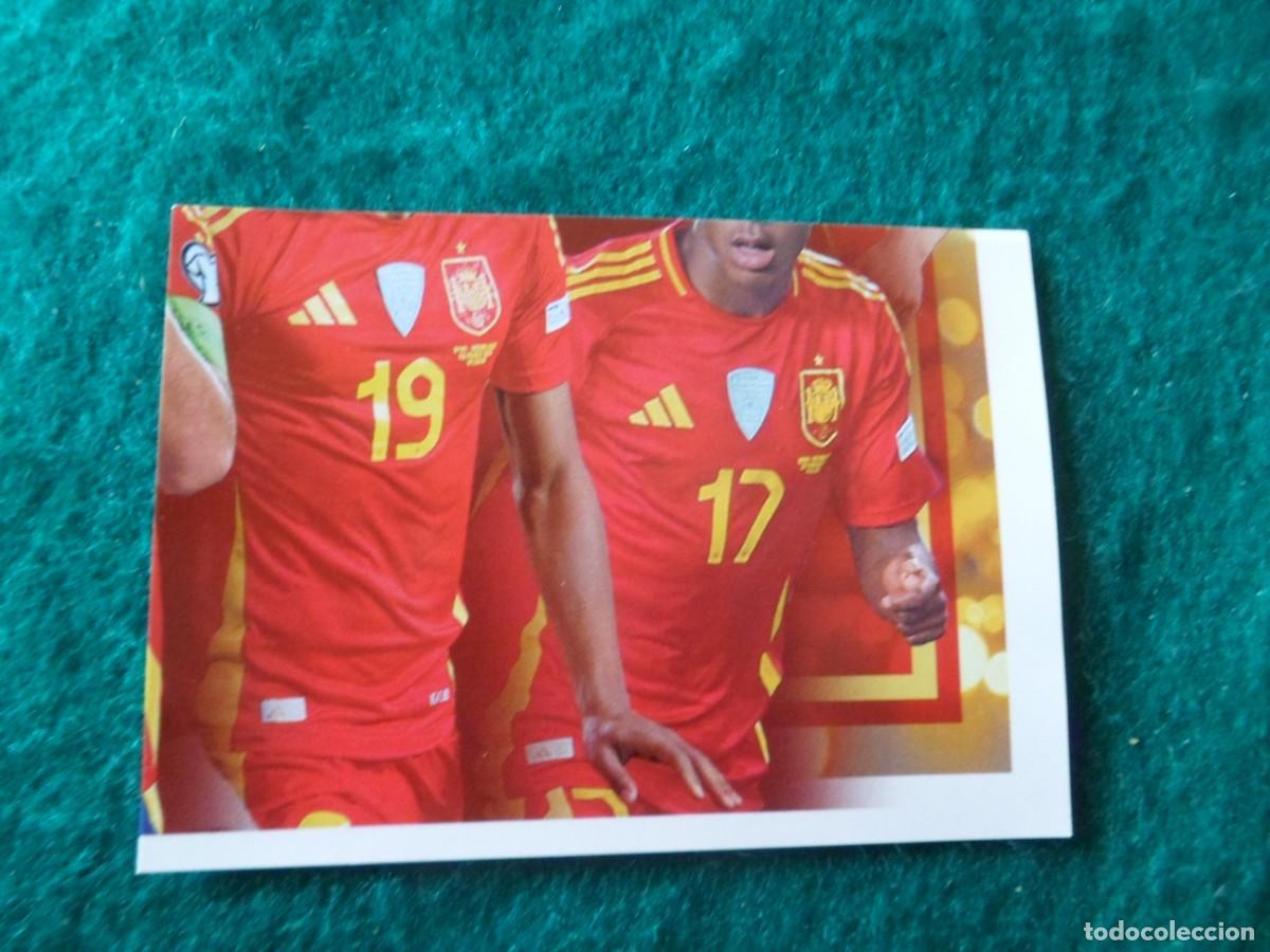 Cromos de f&uacute;tbol: CROMO ESPA&Ntilde;A 2026. CARREFOUR-PANINI. P&Oacute;STER JUGADORES INFERIOR DERECHA. 64