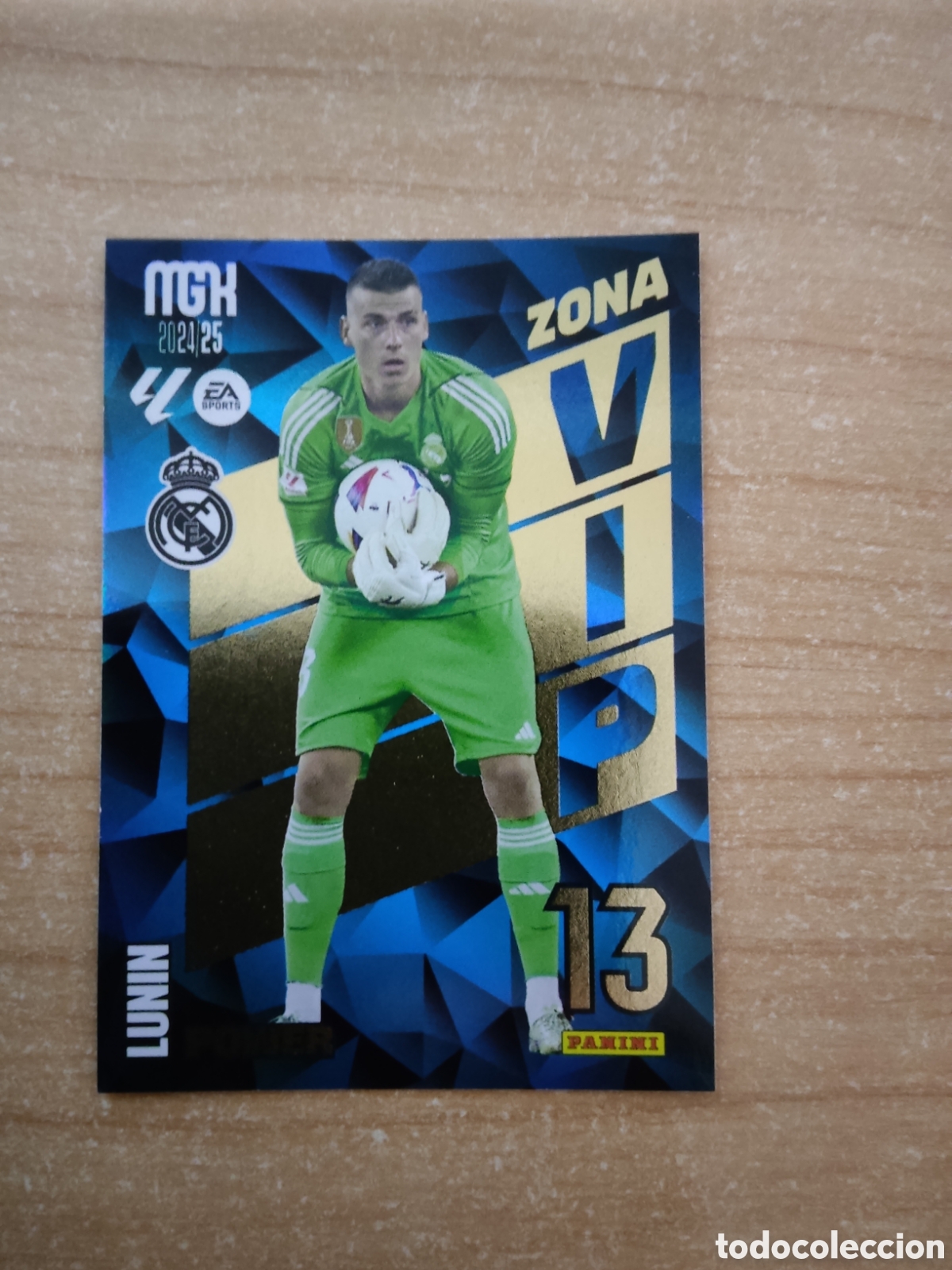 Cromos de f&uacute;tbol: 399 LUNIN ZONA VIP POWER REAL MADRID MEGACRACKS 2024 2025