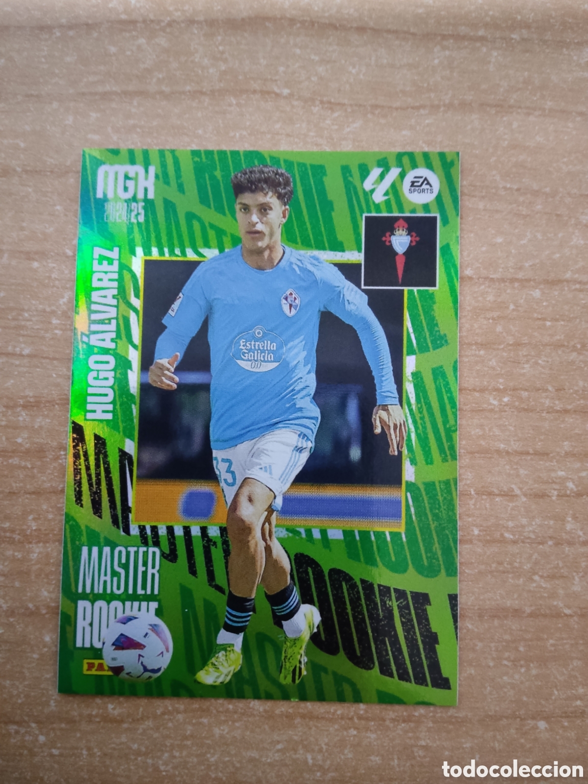 Cromos de f&uacute;tbol: 414 HUGO ALVAREZ MASTER ROOKIE CELTA MEGACRACKS 2024 2025