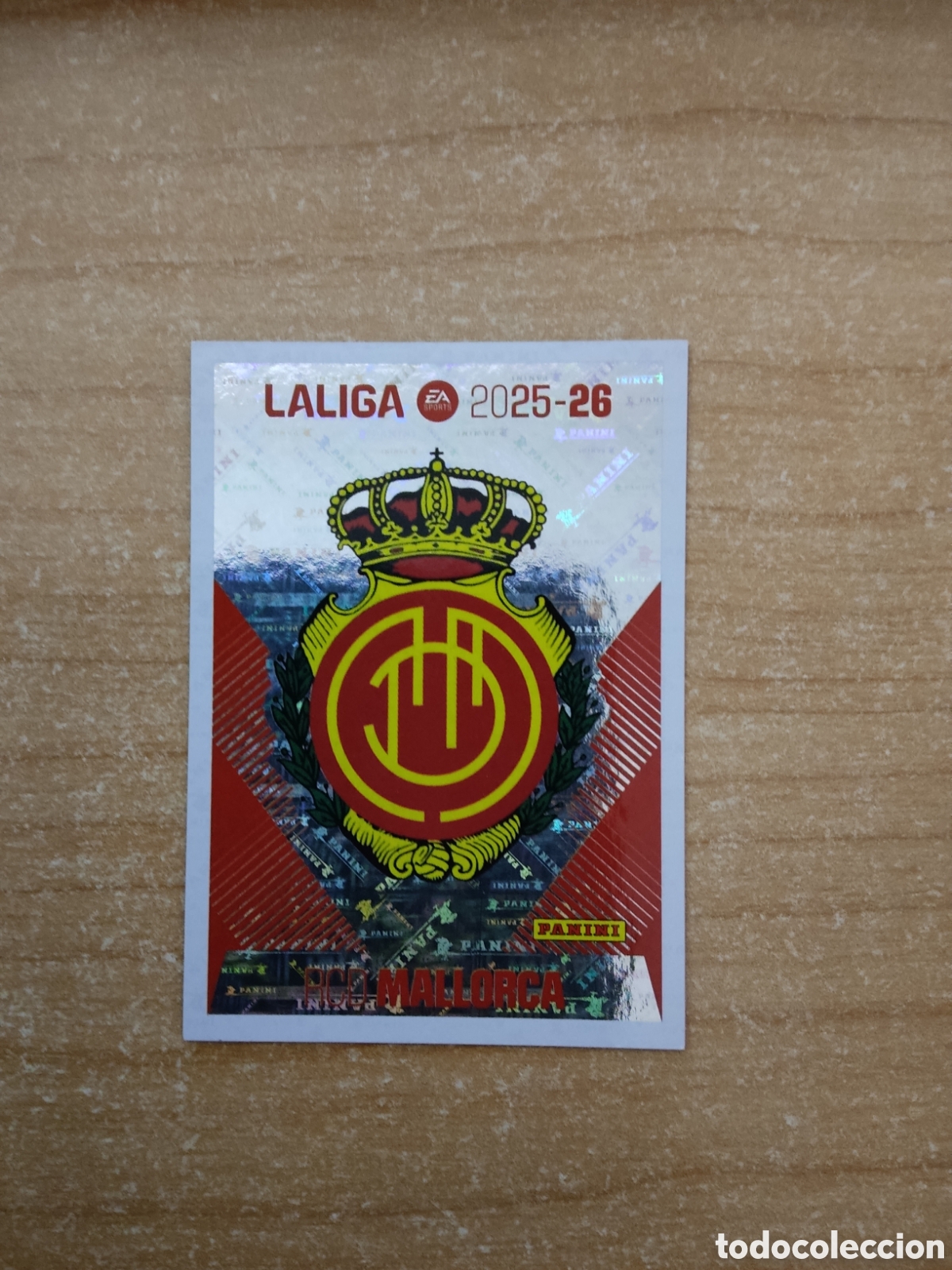 Cromos de f&uacute;tbol: 1 ESCUDO MALLORCA LIGA ESTE 2025 2026