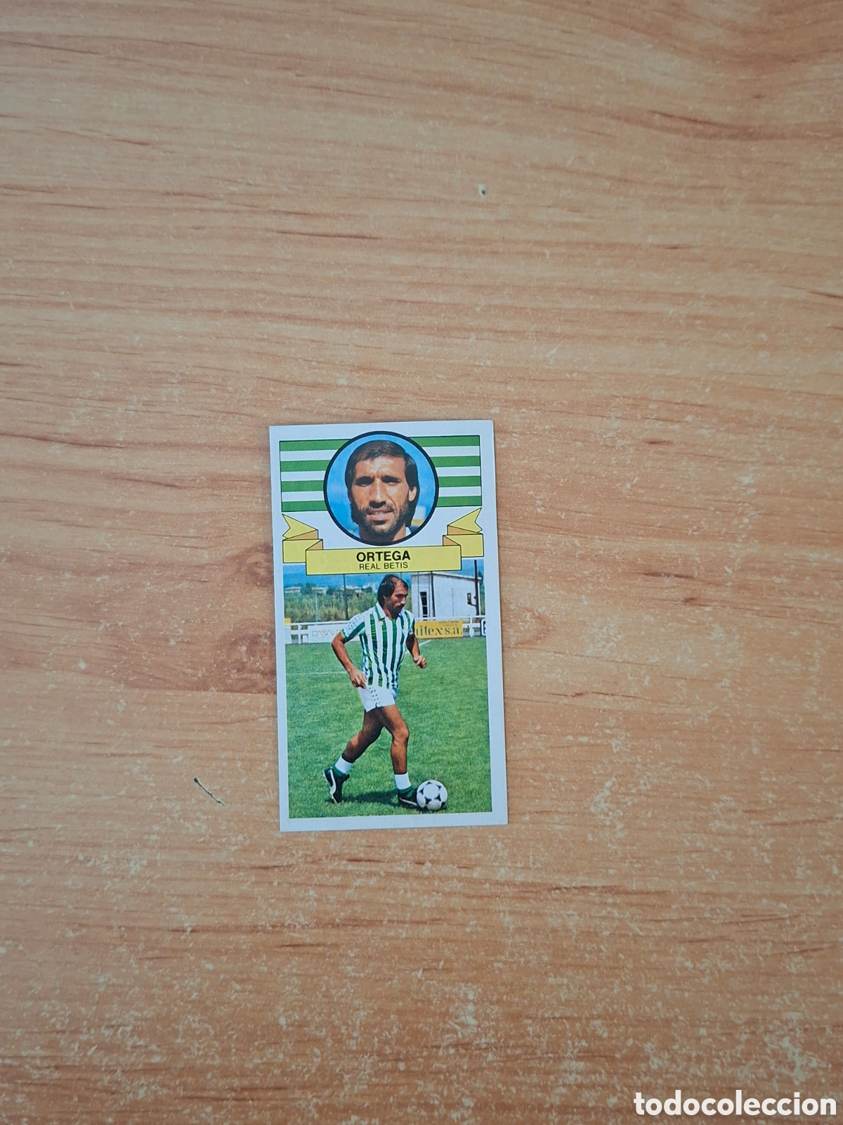 Fu&szlig;ball-Sticker: Este 85 86 ortega betis coloca despegado ver fotos