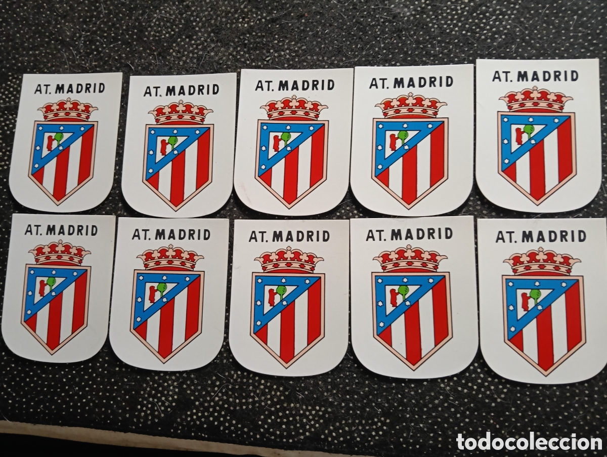 Cromos de f&uacute;tbol: Lote de 10 pegatinas antiguas del AT. DE MADRID mide 7 x 5,5 cm.