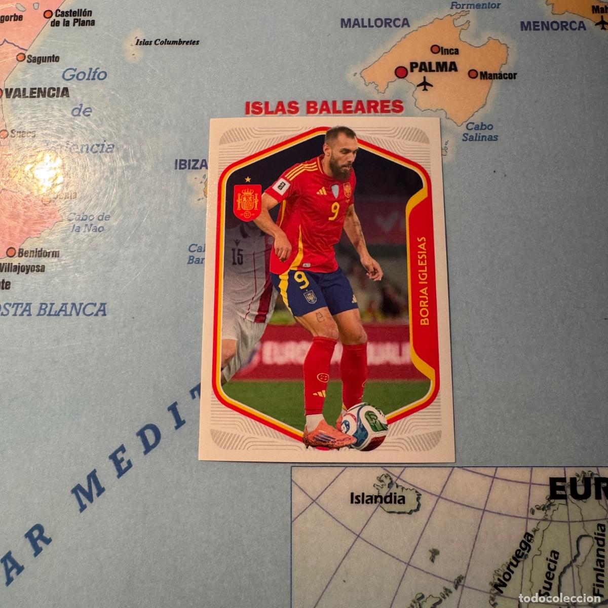 Cromos de f&uacute;tbol: Borja Iglesias n&uacute;mero 56 la selecci&oacute;n espa&ntilde;ola &ldquo;Espa&ntilde;a 2026&rdquo; del Carrefour 2026