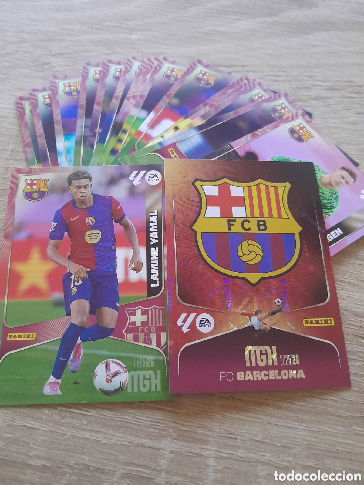 Cromos de f&uacute;tbol: lote 18 cromos barcelona megacracks 2025 2026 diferentes