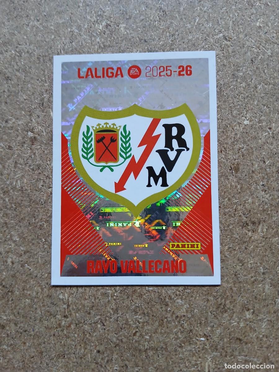 Cromos de f&uacute;tbol: ESCUDO RAYO VALLECANO - RAYO VALLECANO N&ordm; 1 LIGA ESTE 2025 2026 - 25 26