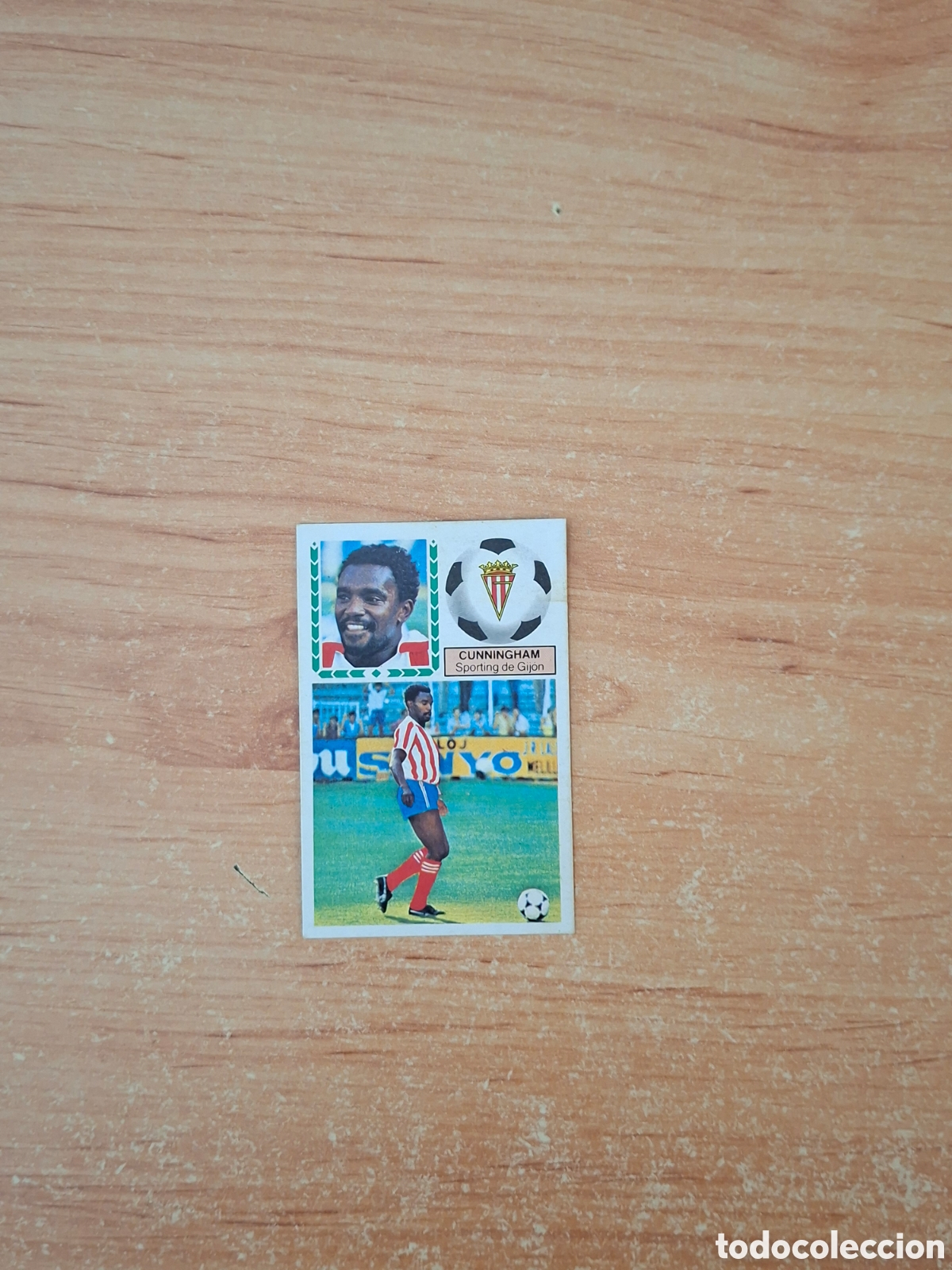 Cromos de f&uacute;tbol: Este 83 84 cunningham gijon coloca despegado ver fotos
