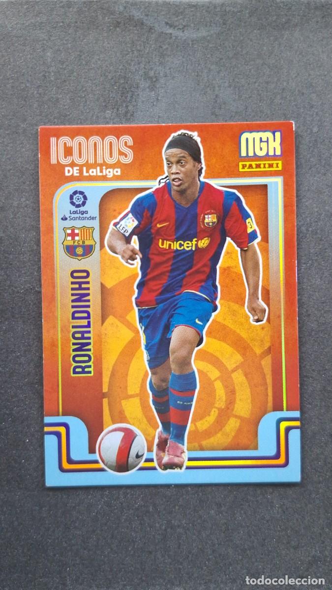 Cromos de f&uacute;tbol: L1 RONALDINHO F. C. BARCELONA ICONOS DE LA LIGA 429 PANINI MEGACRACKS 2021 2022 21 22
