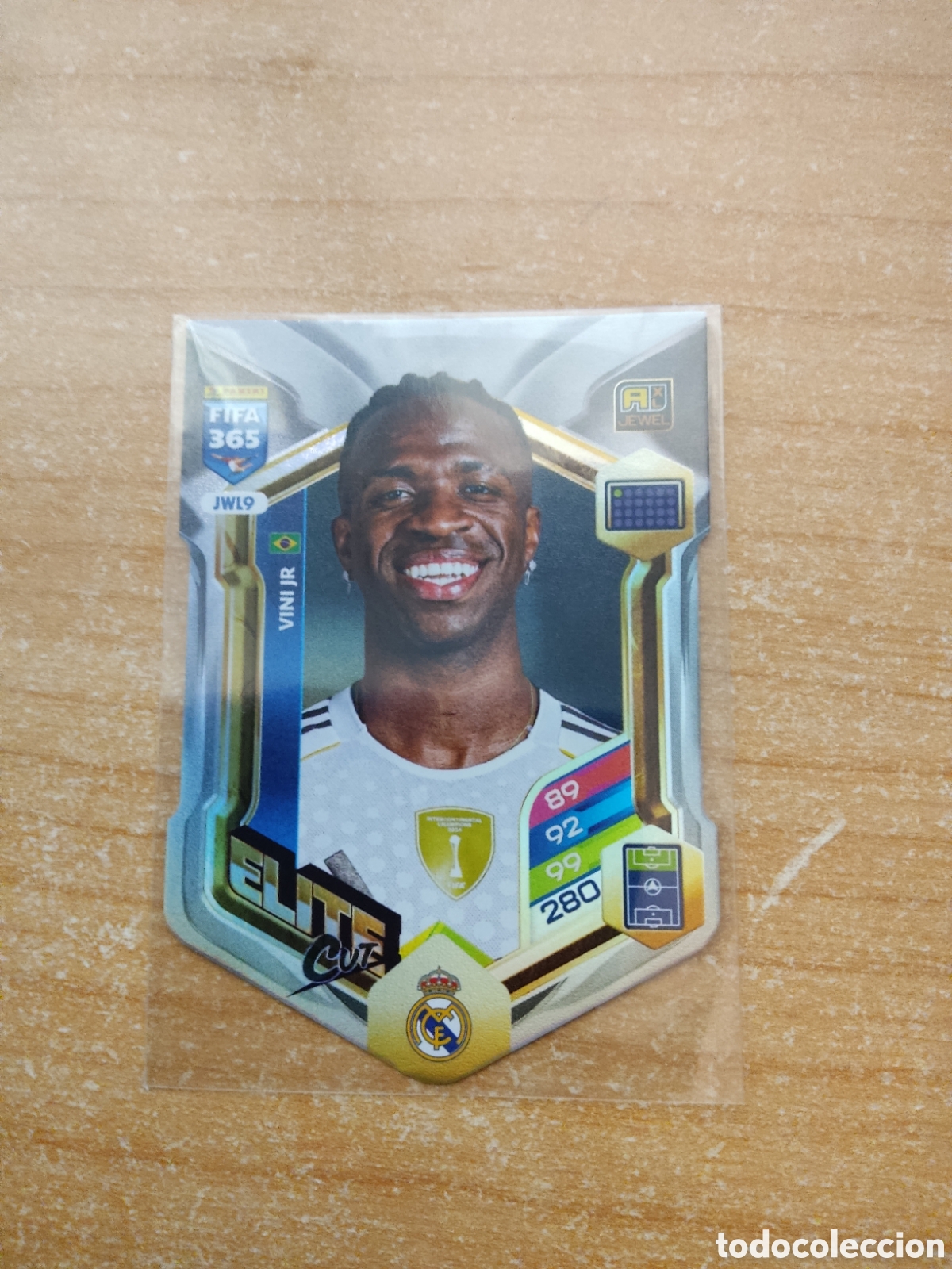 Cromos de f&uacute;tbol: JWL9 VINICIUS JUNIOR REAL MADRID FIFA 365 ADRENALYN 2026