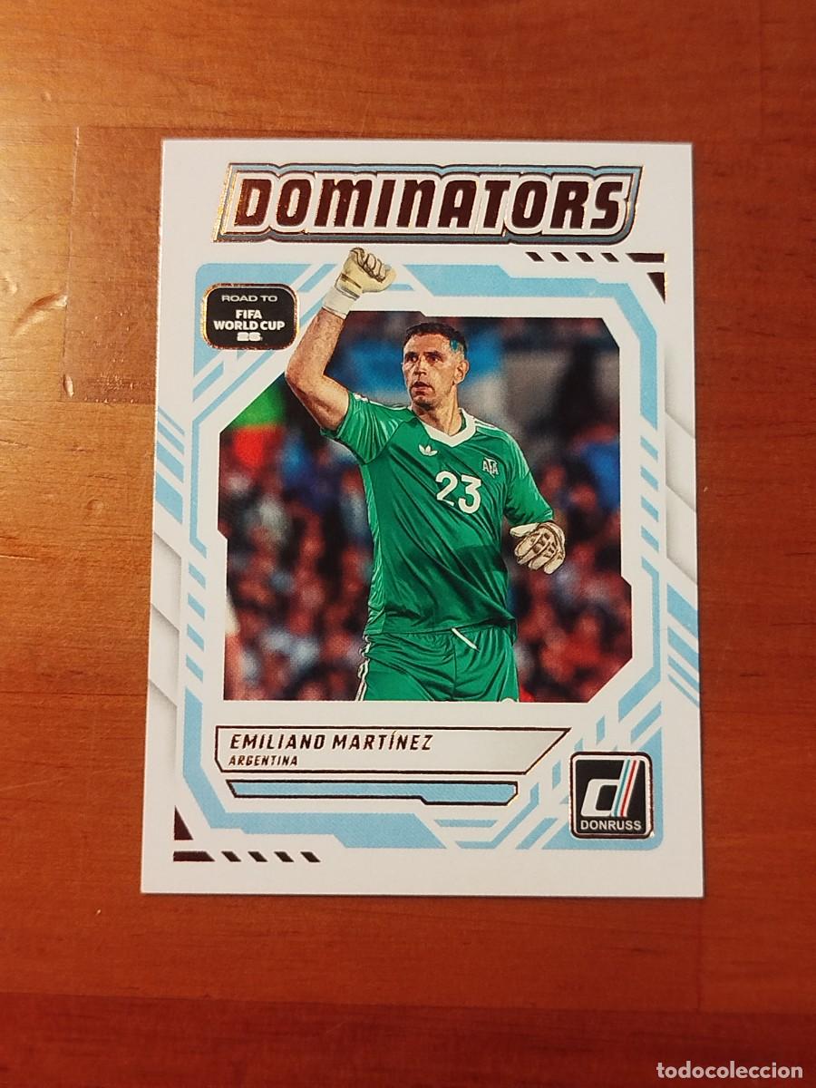 Figurine di Calcio: 17. Emiliano Martinez (Argentina) - Dominators Panini Donruss Road to Fifa World Cup 2025