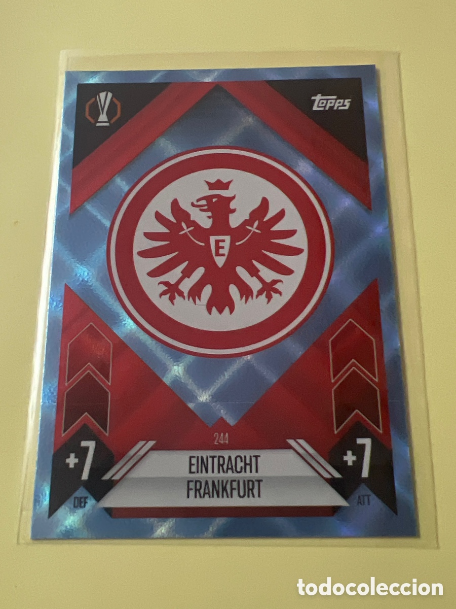 Fu&szlig;ball-Sticker: C8592. TOPPS MATCH ATTAX 2024 2025 CRYSTAL PARALLEL - EINTRACHT FRANKFURT - ESCUDO 244