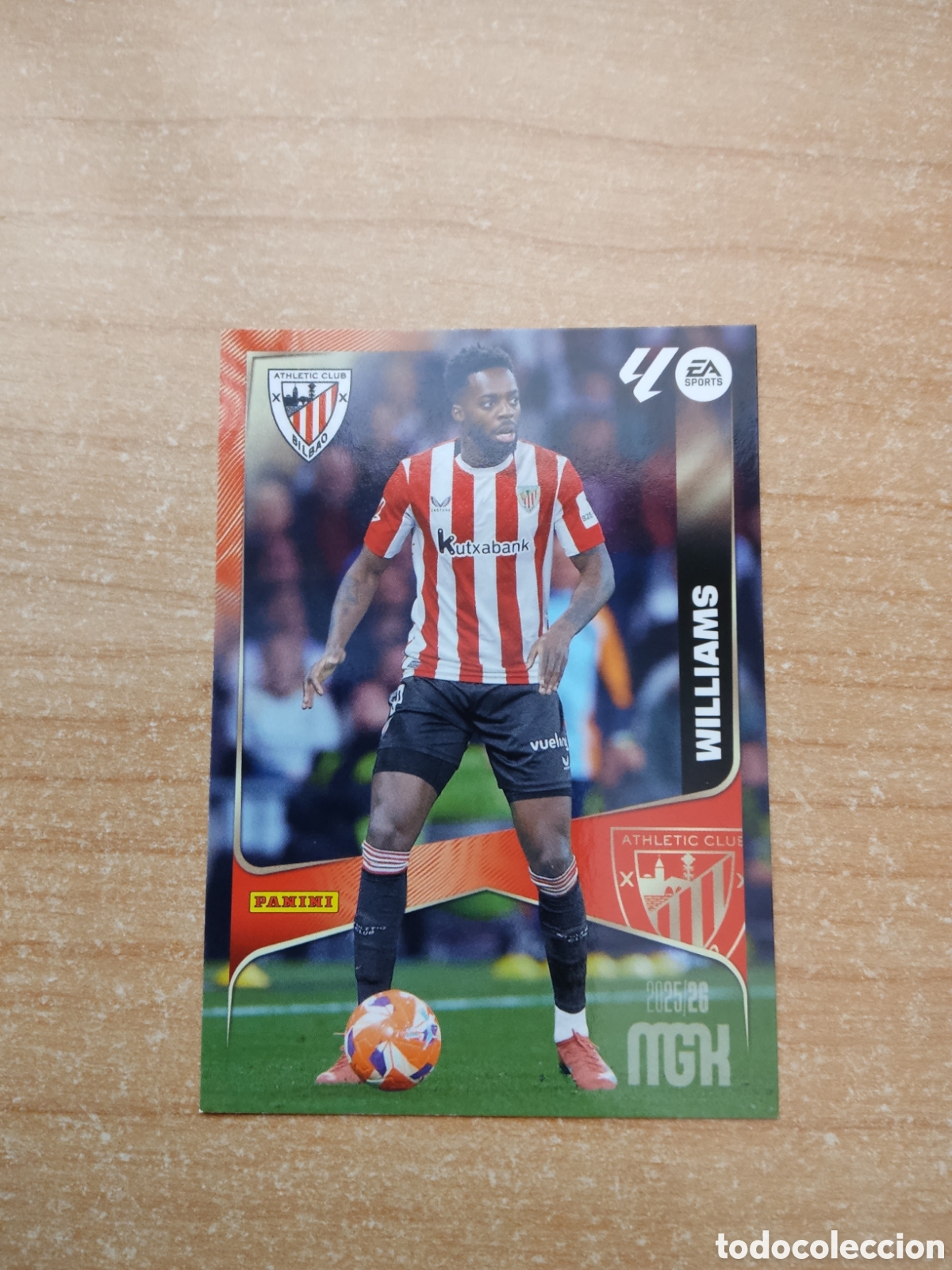 Cartes &agrave; collectionner de Football: 51 I&Ntilde;AKI WILLIAMS ATHLETIC CLUB MEGACRACKS 2025 2026