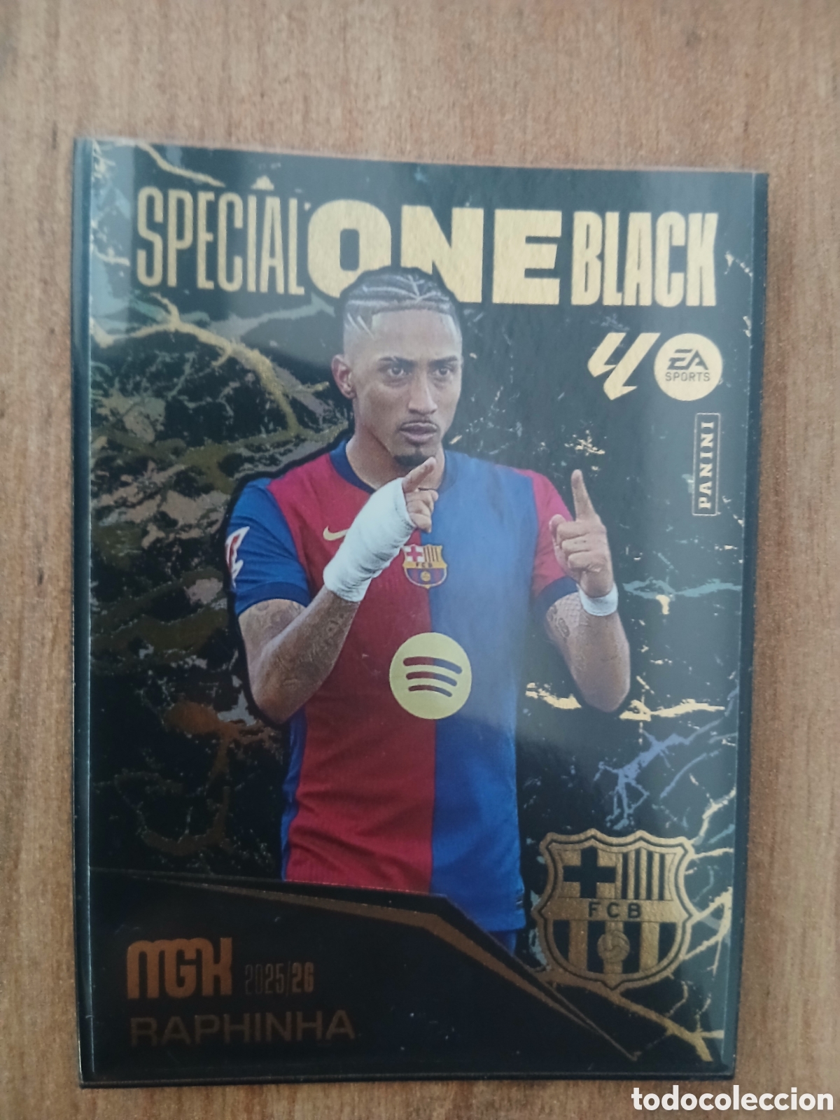 Cromos de f&uacute;tbol: MEGACRACKS 25-26 Special One Black Raphinha FC Barcelona MGK
