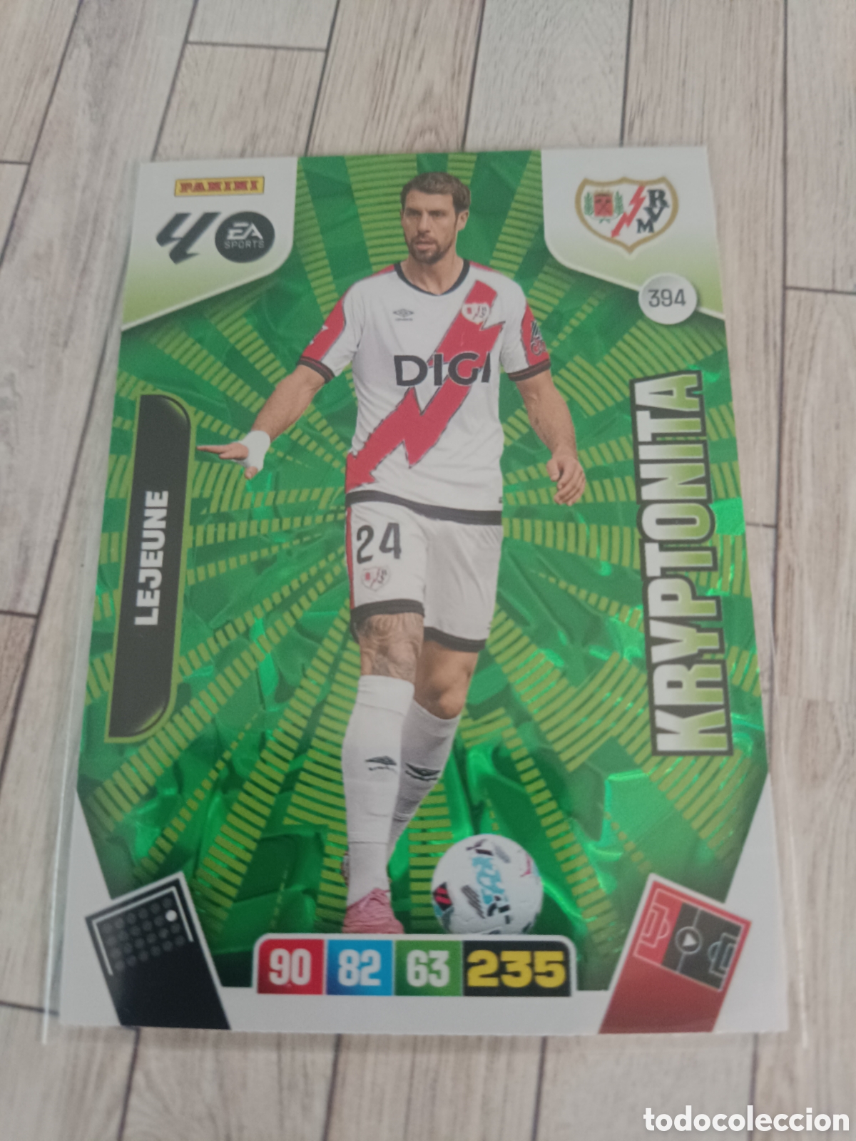 Cromos de f&uacute;tbol: 394 LEJEUNE RAYO VALLECANO KRYPTONITA ADRENALYN XL LIGA 2025 2026 PANINI 25 26