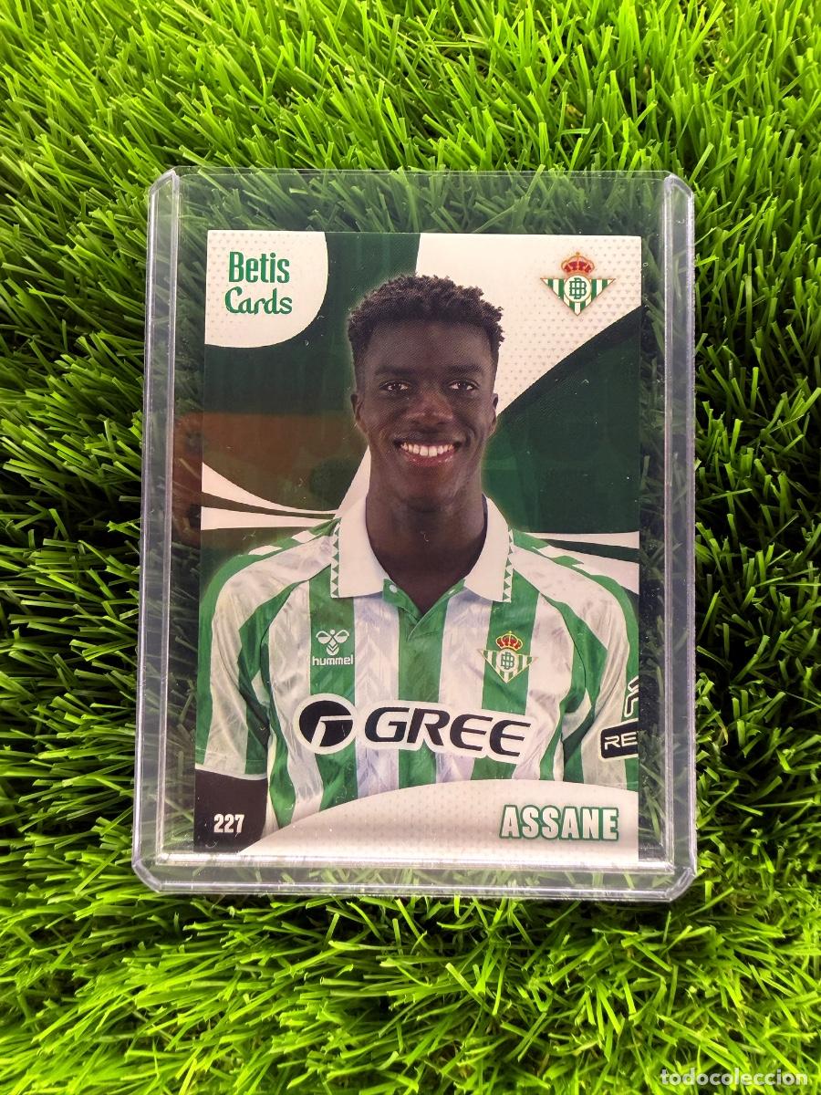 Cromos de f&uacute;tbol: N&ordm; 227 Assane Diao Foto Carnet Real Betis Holycards Betis Cards 2025