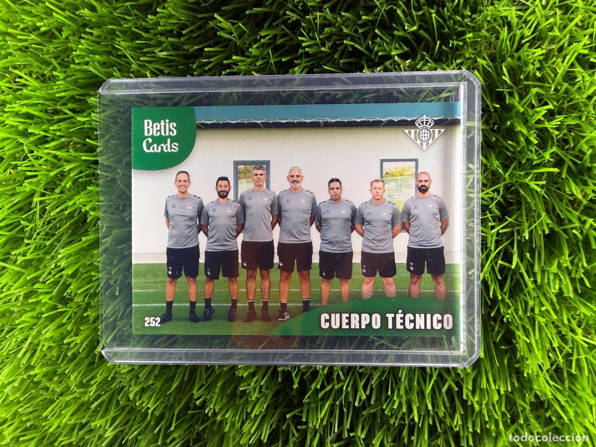 Cromos de f&uacute;tbol: N&ordm; 252 Cuerpo T&eacute;cnico Real Betis Holycards Betis Cards 2025