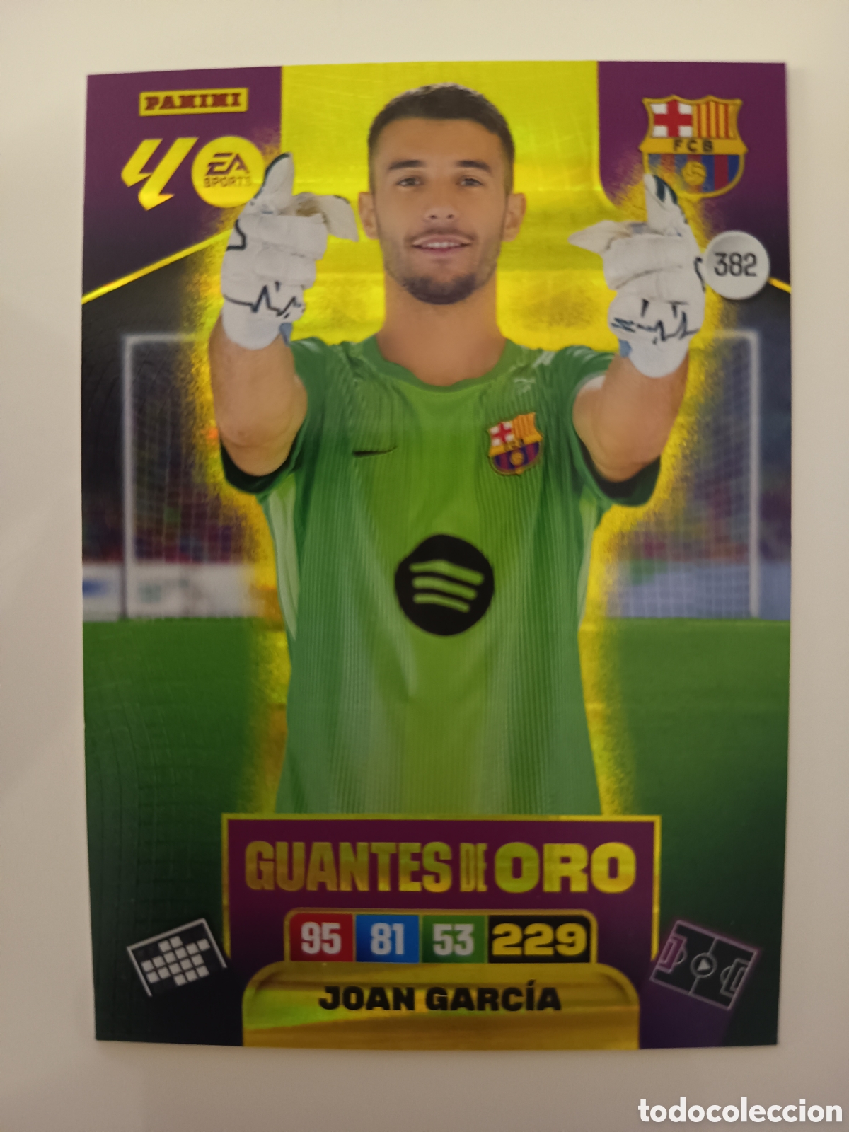 Cromos de f&uacute;tbol: 382 Joan Garc&iacute;a Guantes de Oro adrenalyn xl 2025-2026