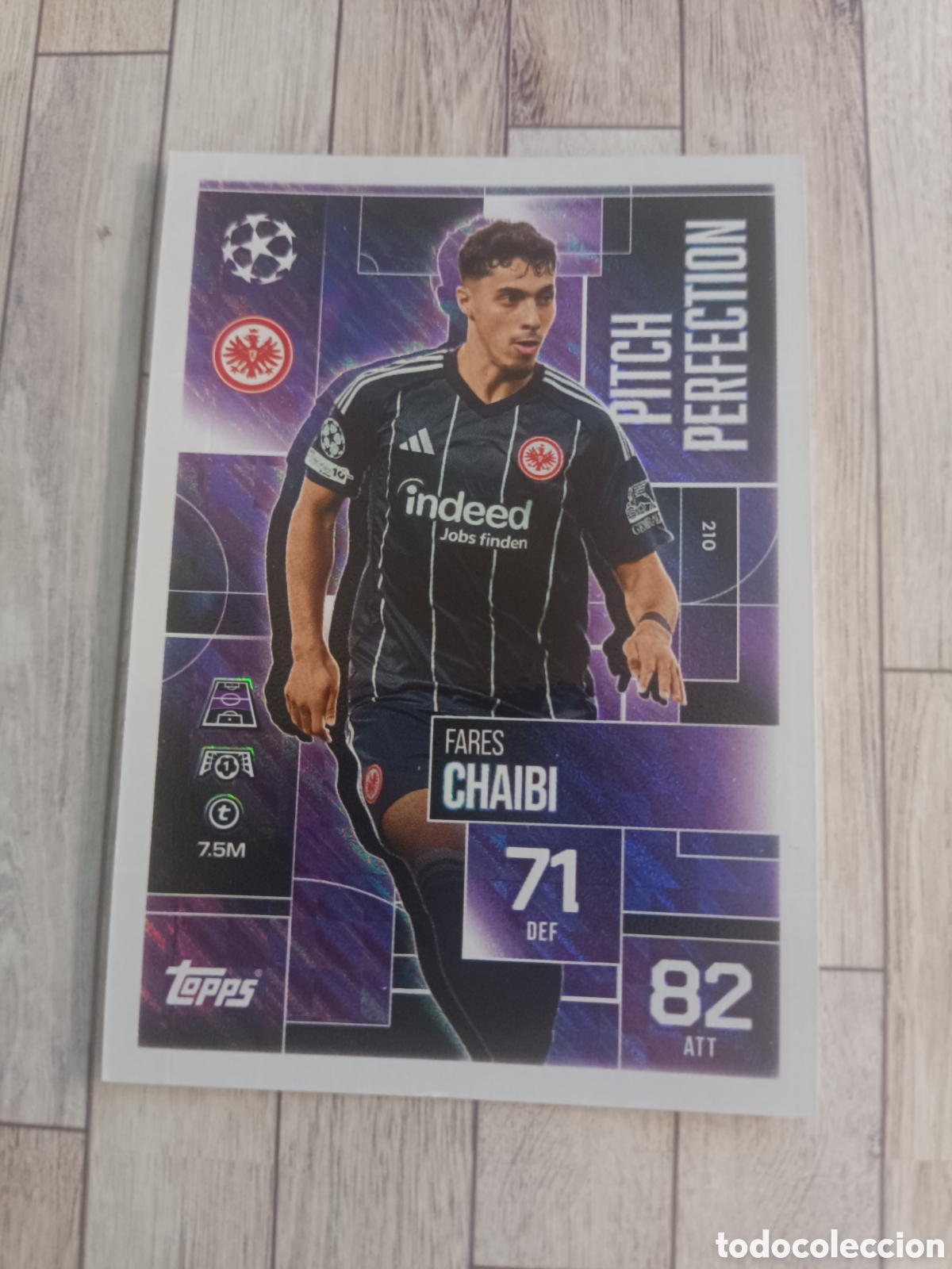 Cromos de f&uacute;tbol: 210 CHAIBI EINTRACHT FRANKFURT PITCH PERFECTION CHAMPIONS MATCH ATTAX EXTRA 2025 2026 TOPPS 25 26