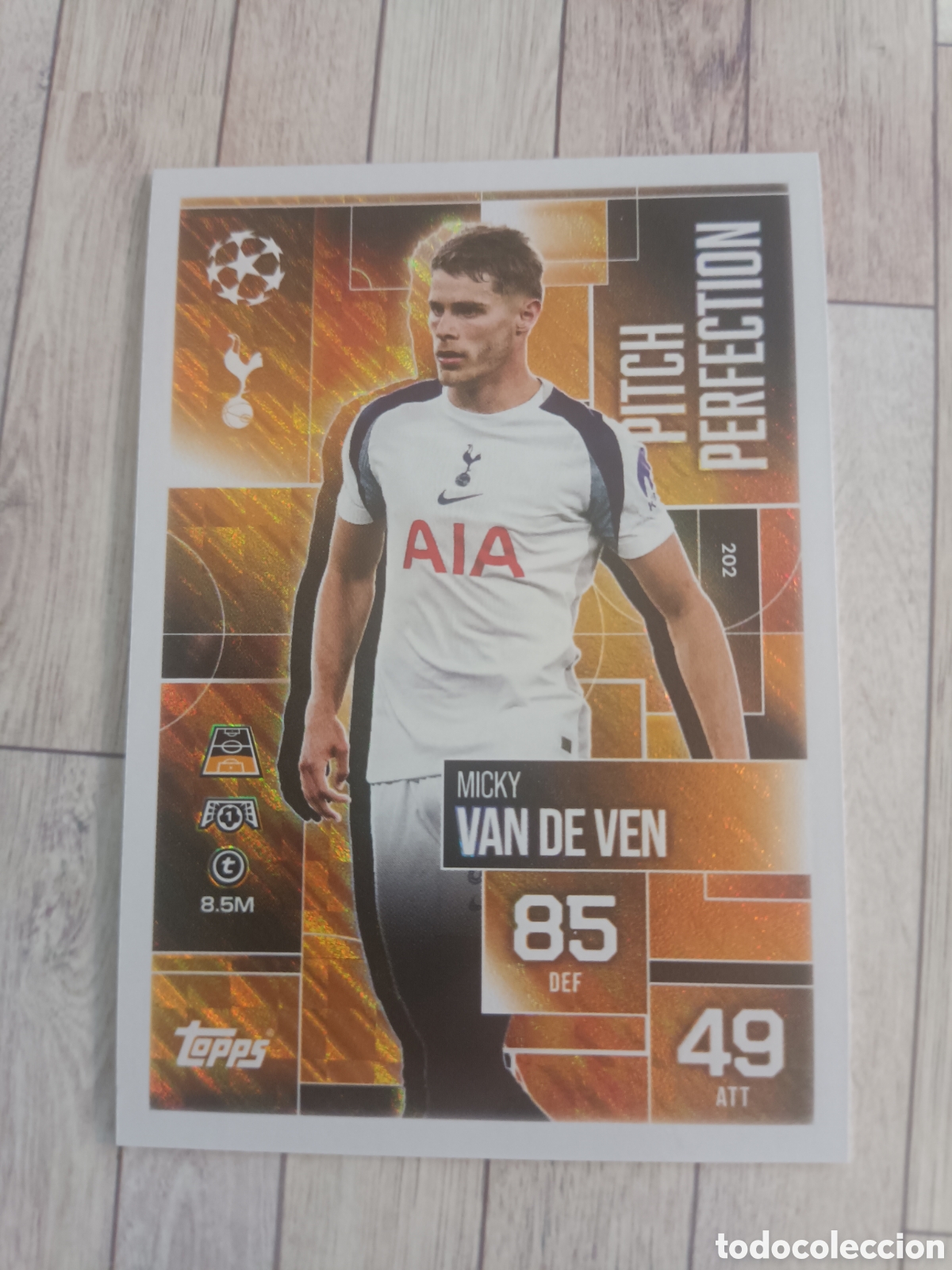 Cromos de f&uacute;tbol: 202 VAN DE VEN TOTTENHAM HOTSPUR PITCH PERFECTION CHAMPIONS MATCH ATTAX EXTRA 2025 2026 TOPPS 25 26