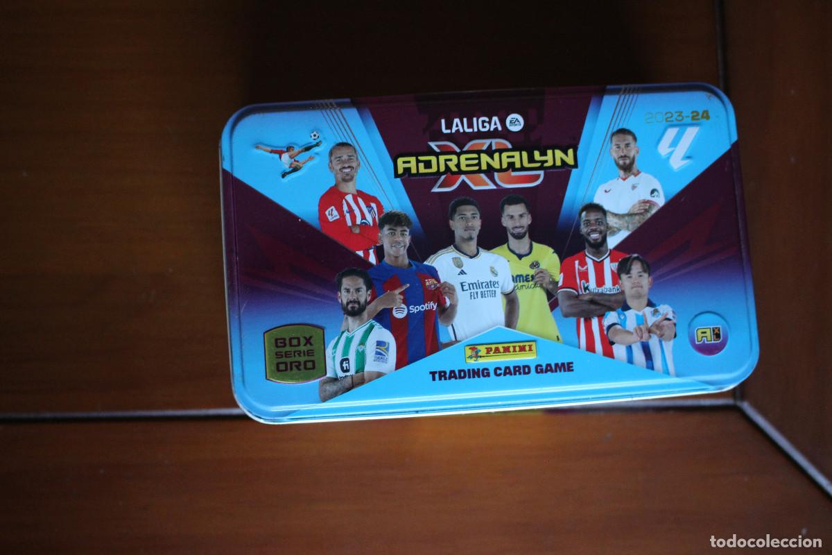 Fu&szlig;ball-Sticker: Caja de trading card Adrenalyn. Temporada 2023-24. Panini. No hay ninguna repetida.