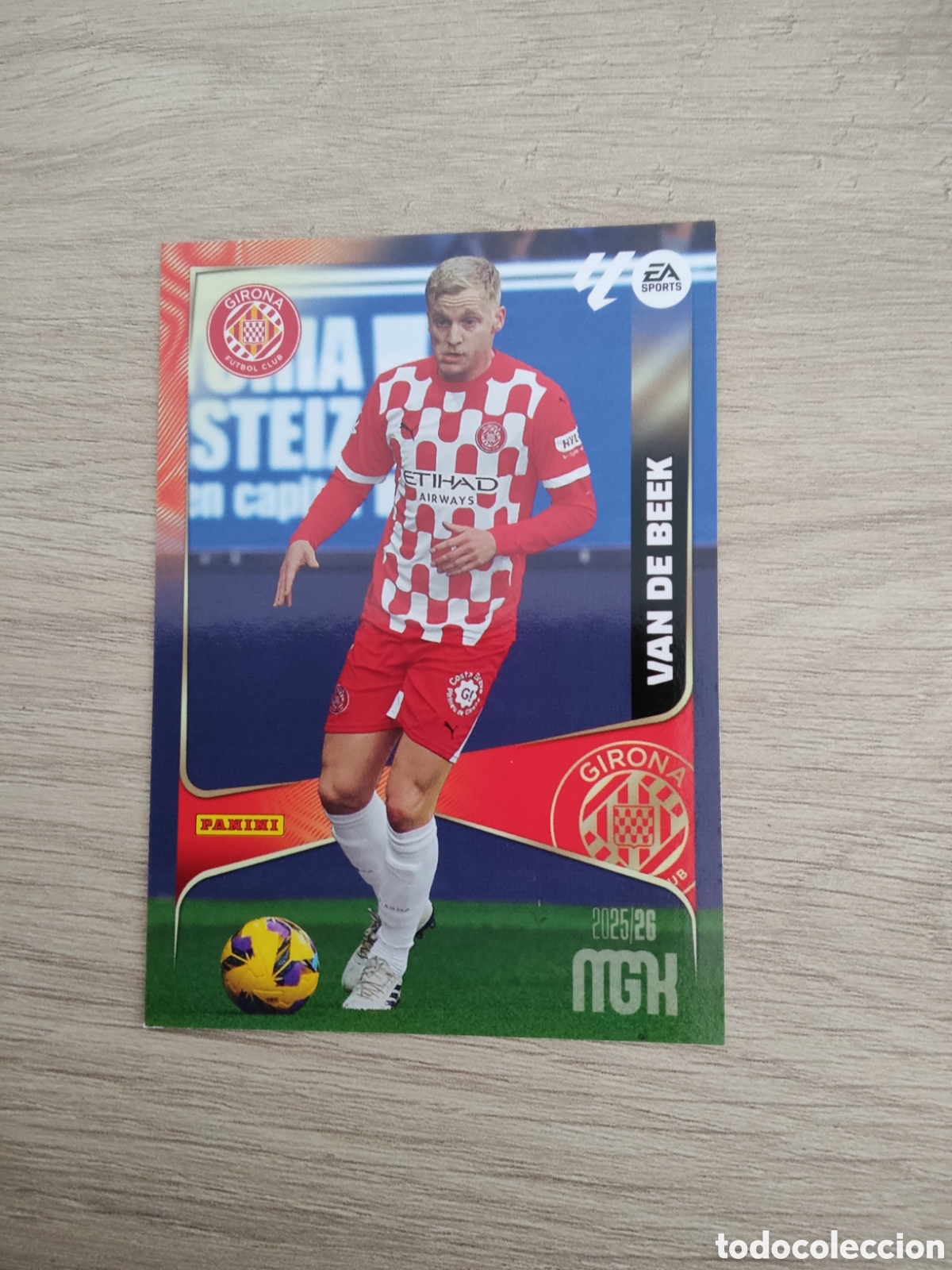 Cromos de f&uacute;tbol: 190 VAN DE BEEK GIRONA MEGACRACKS 2025 2026