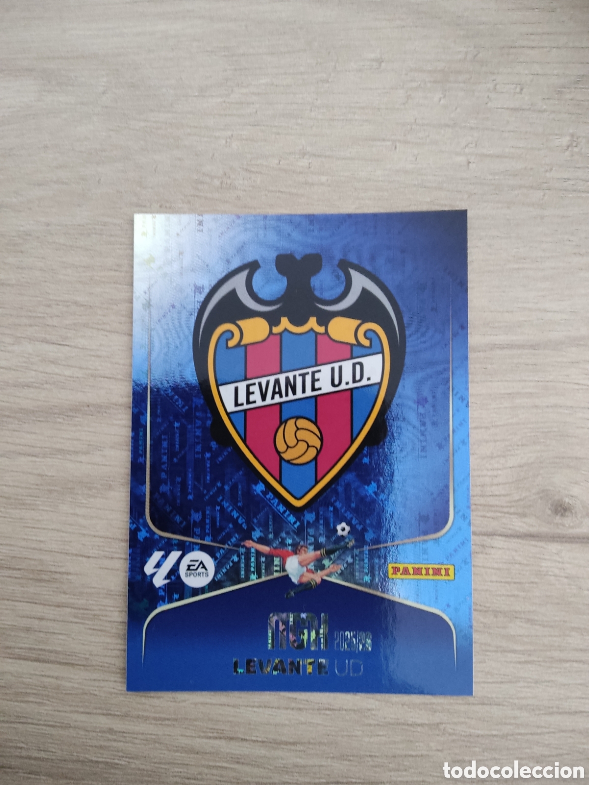 Cromos de f&uacute;tbol: 199 ESCUDO LEVANTE MEGACRACKS 2025 2026