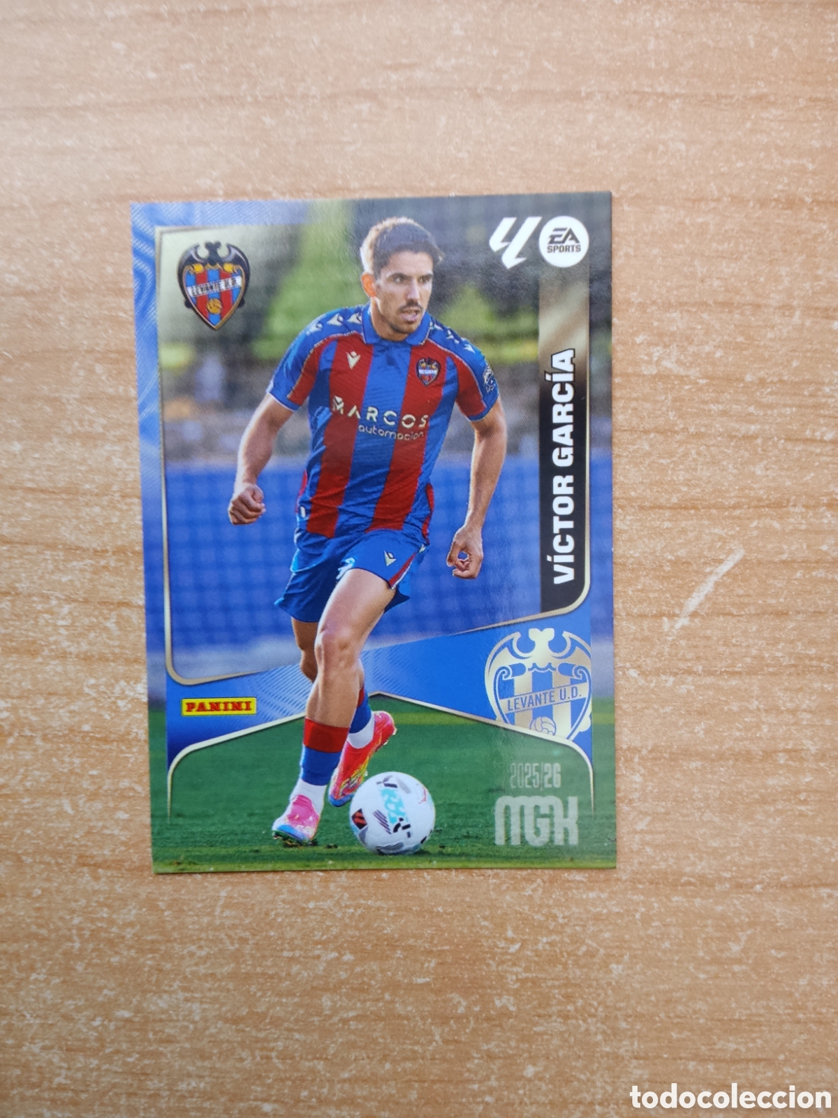 Cromos de f&uacute;tbol: 208 VICTOR GARCIA LEVANTE MEGACRACKS 2025 2026
