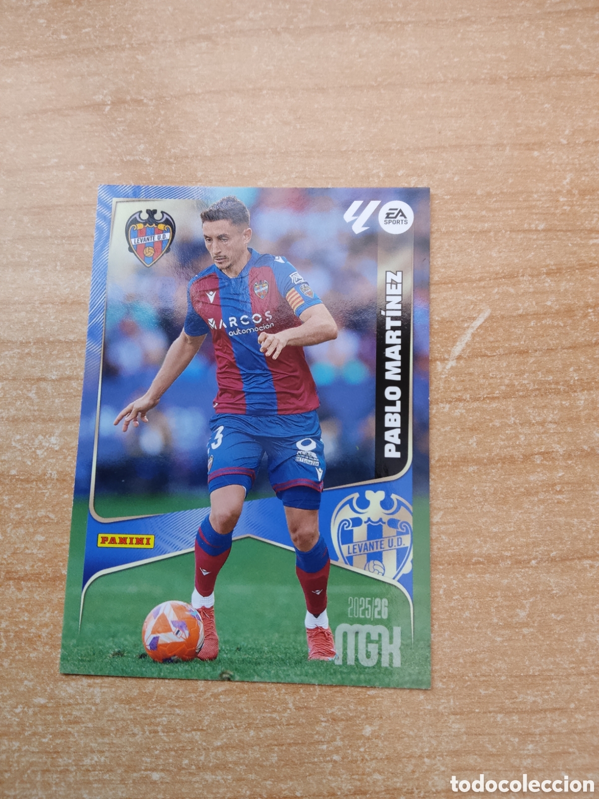 Cromos de f&uacute;tbol: 211 PABLO MARTINEZ LEVANTE MEGACRACKS 2025 2026
