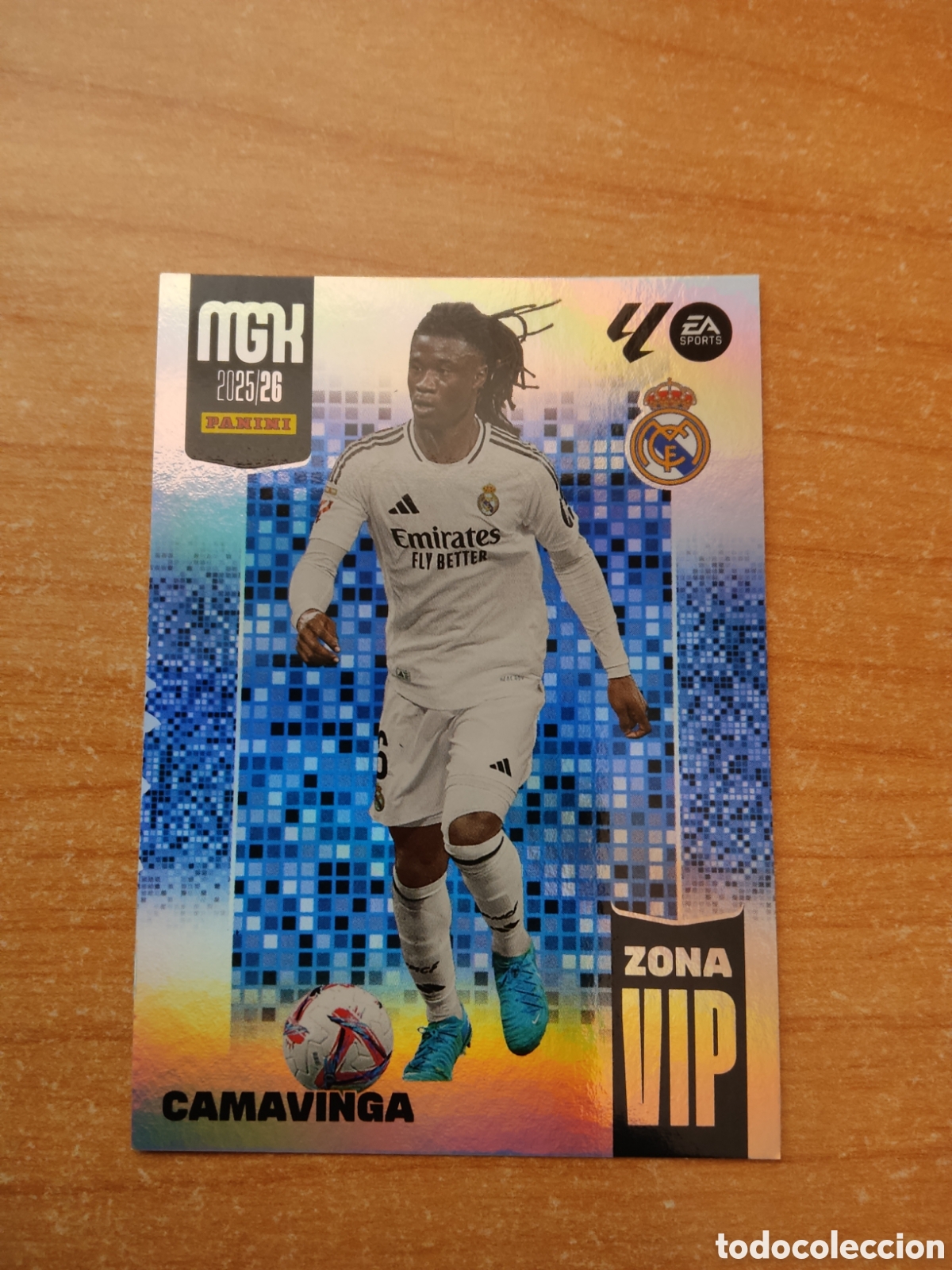 Cromos de f&uacute;tbol: 391 CAMAVINGA ZONA VIP REAL MADRID MEGACRACKS 2025 2026
