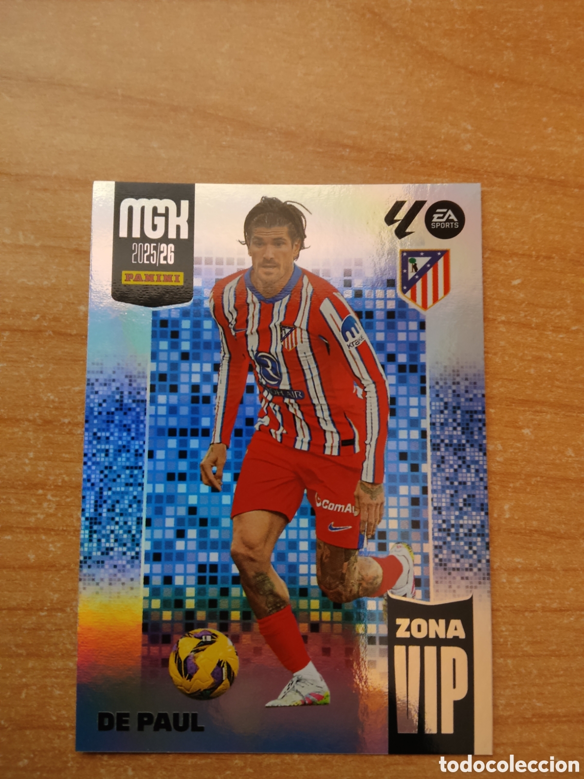 Cromos de f&uacute;tbol: 393 RODRIGO DE PAUL ZONA VIP ATLETICO MADRID MEGACRACKS 2025 2026