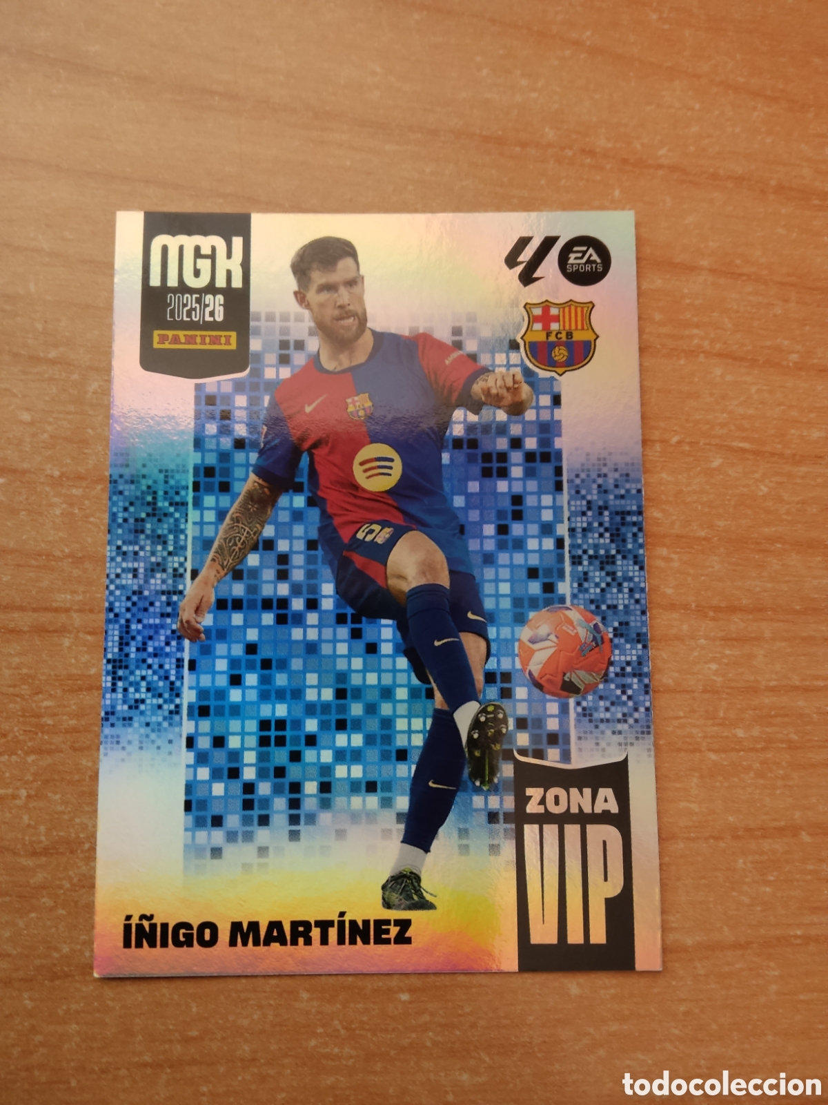 Cartes &agrave; collectionner de Football: 396 &Iacute;&Ntilde;IGO MARTINEZ ZONA VIP BARCELONA MEGACRACKS 2025 2026
