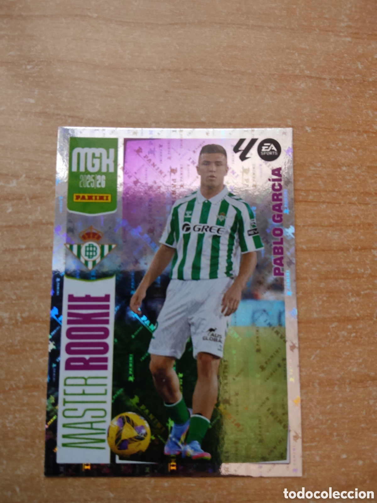 Figurine di Calcio: 418 PABLO GARCIA MASTER ROOKIE REAL BETIS MEGACRACKS 2025 2026