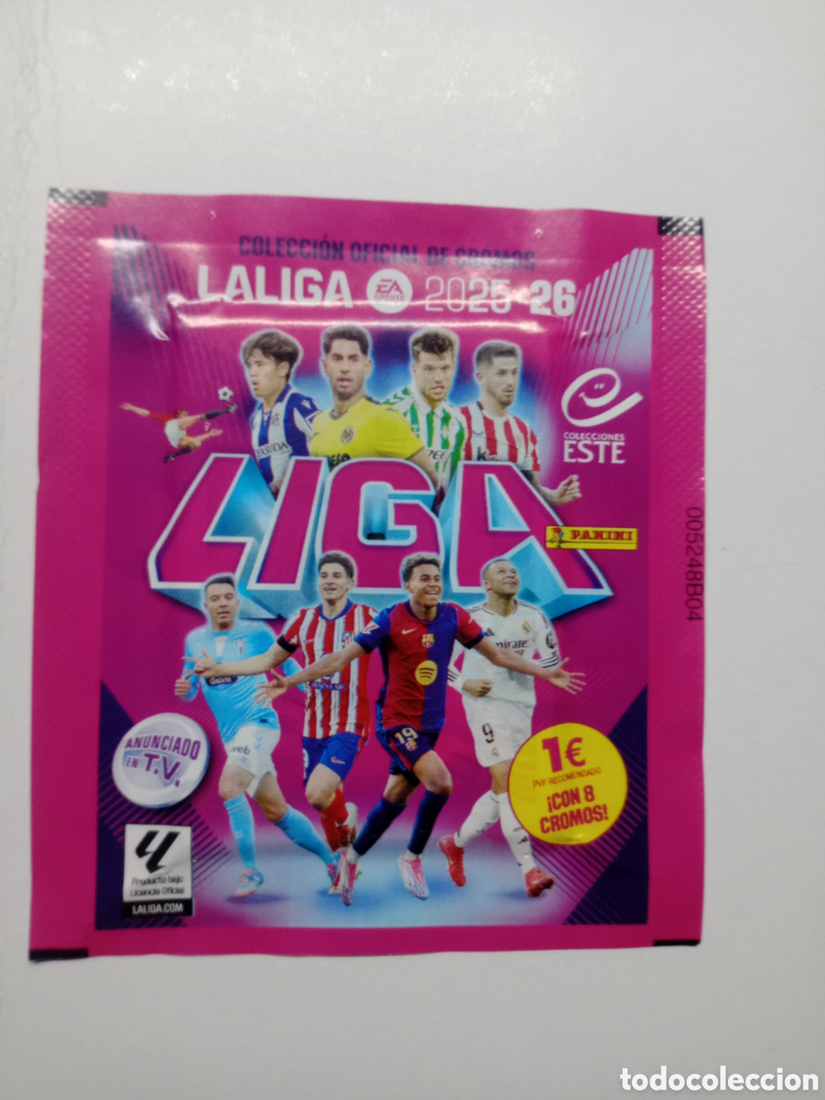Cromos de f&uacute;tbol: SOBRE DE CROMOS SIN ABRIR LIGA ESTE 2025-26 CON N&Uacute;MERO LATERAL