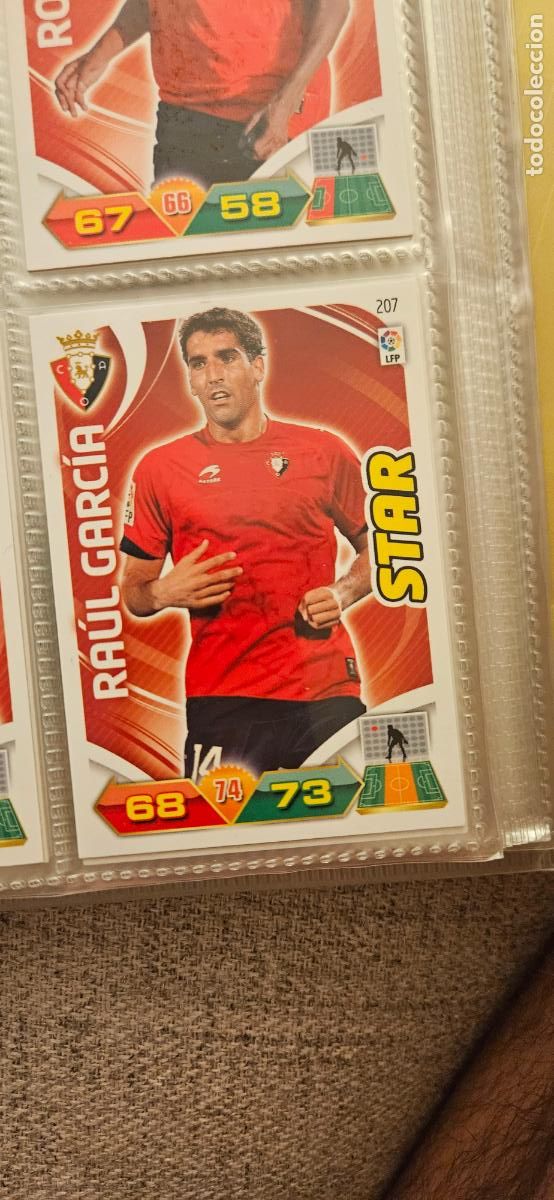 Football Stickers: 207 Ra&uacute;l Garc&iacute;a Osasuna adrenalyn 2011 2012 11 12 trading card