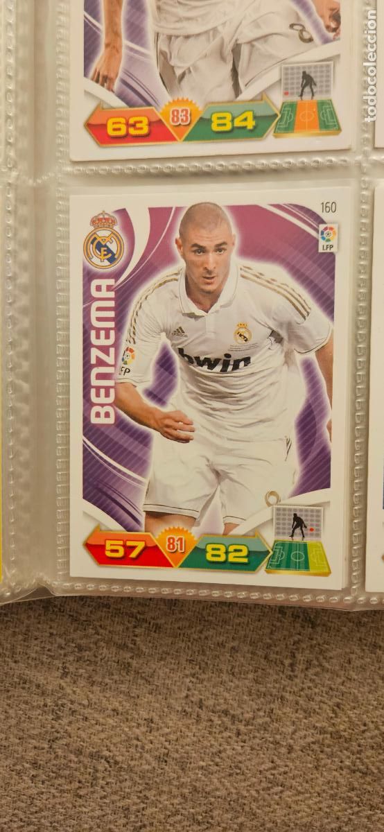 Football Stickers: 160 Benzema R. Madrid adrenalyn 2011 2012 11 12 trading card