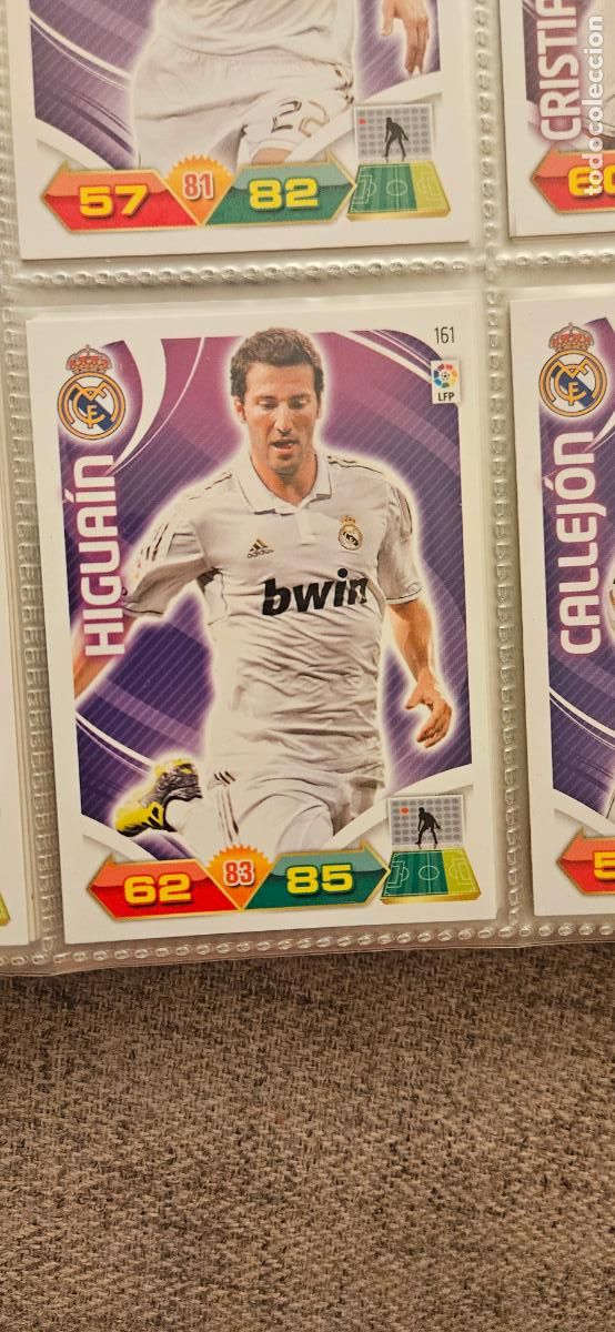 Football Stickers: 161 Higuain R. Madrid adrenalyn 2011 2012 11 12 trading card