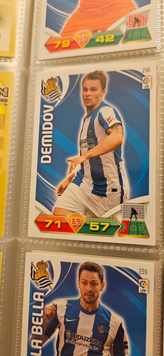 Fu&szlig;ball-Sticker: 256 Demidov R. Sociedad adrenalyn 2011 2012 11 12 trading card